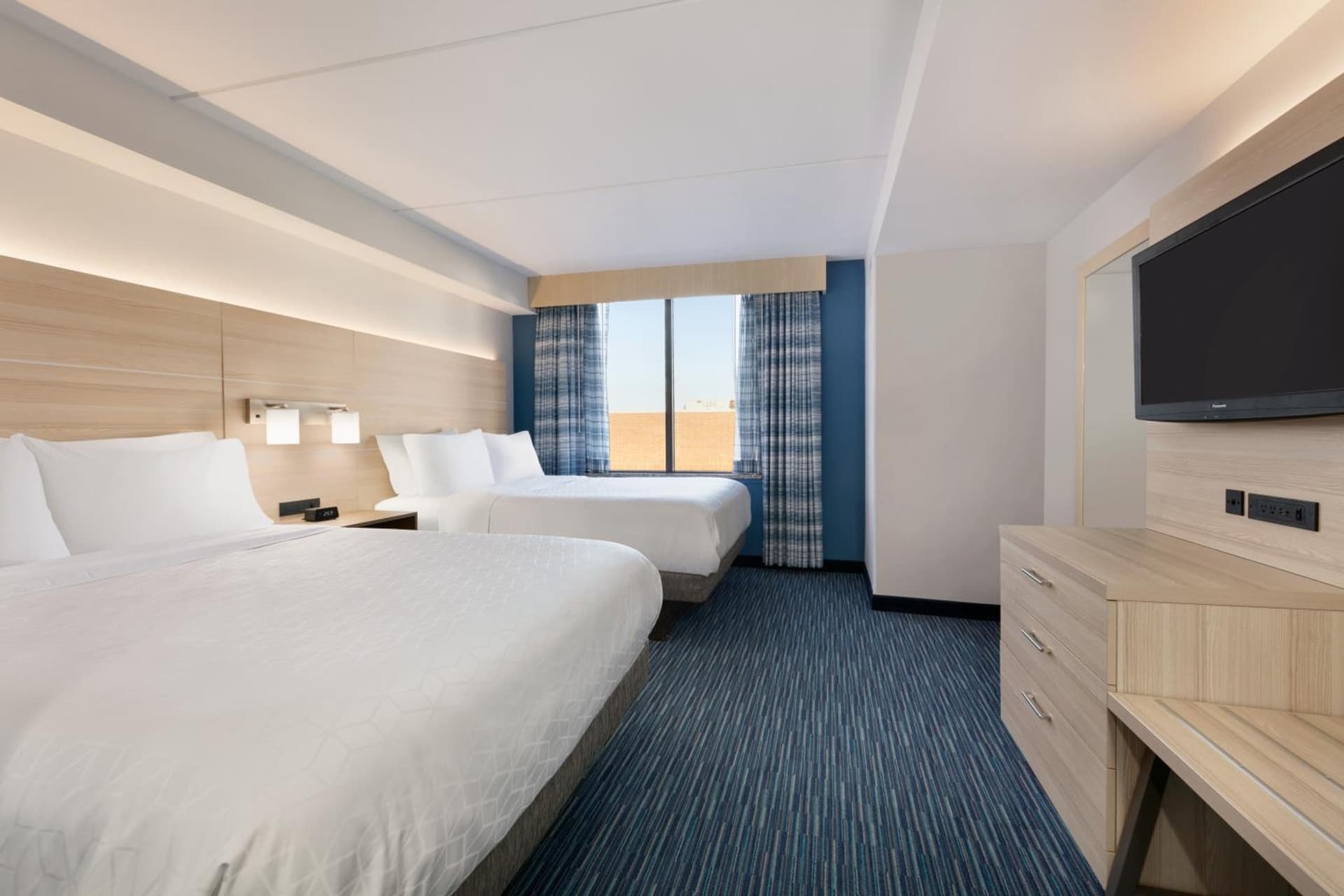 Holiday Inn Express Hotel & Suites Norfolk Airport by IHG gallery photo in Norfolk, VA — image 17