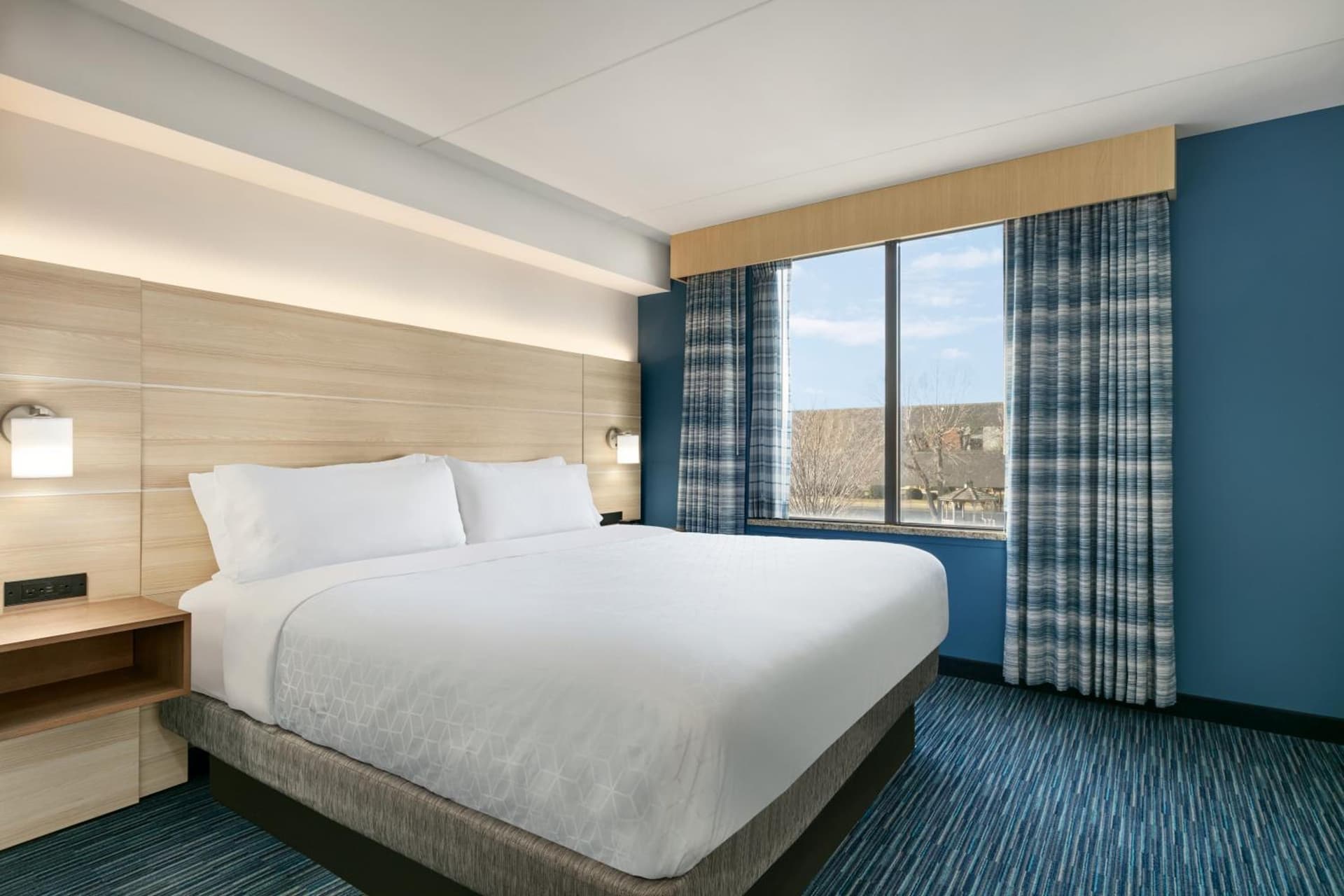 Holiday Inn Express Hotel & Suites Norfolk Airport by IHG gallery photo in Norfolk, VA — image 24