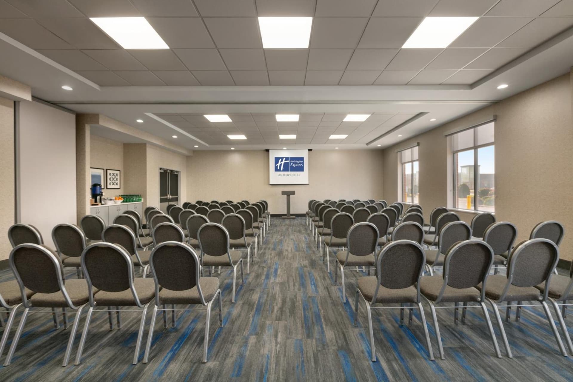 Holiday Inn Express Hotel & Suites Norfolk Airport by IHG gallery photo in Norfolk, VA — image 86