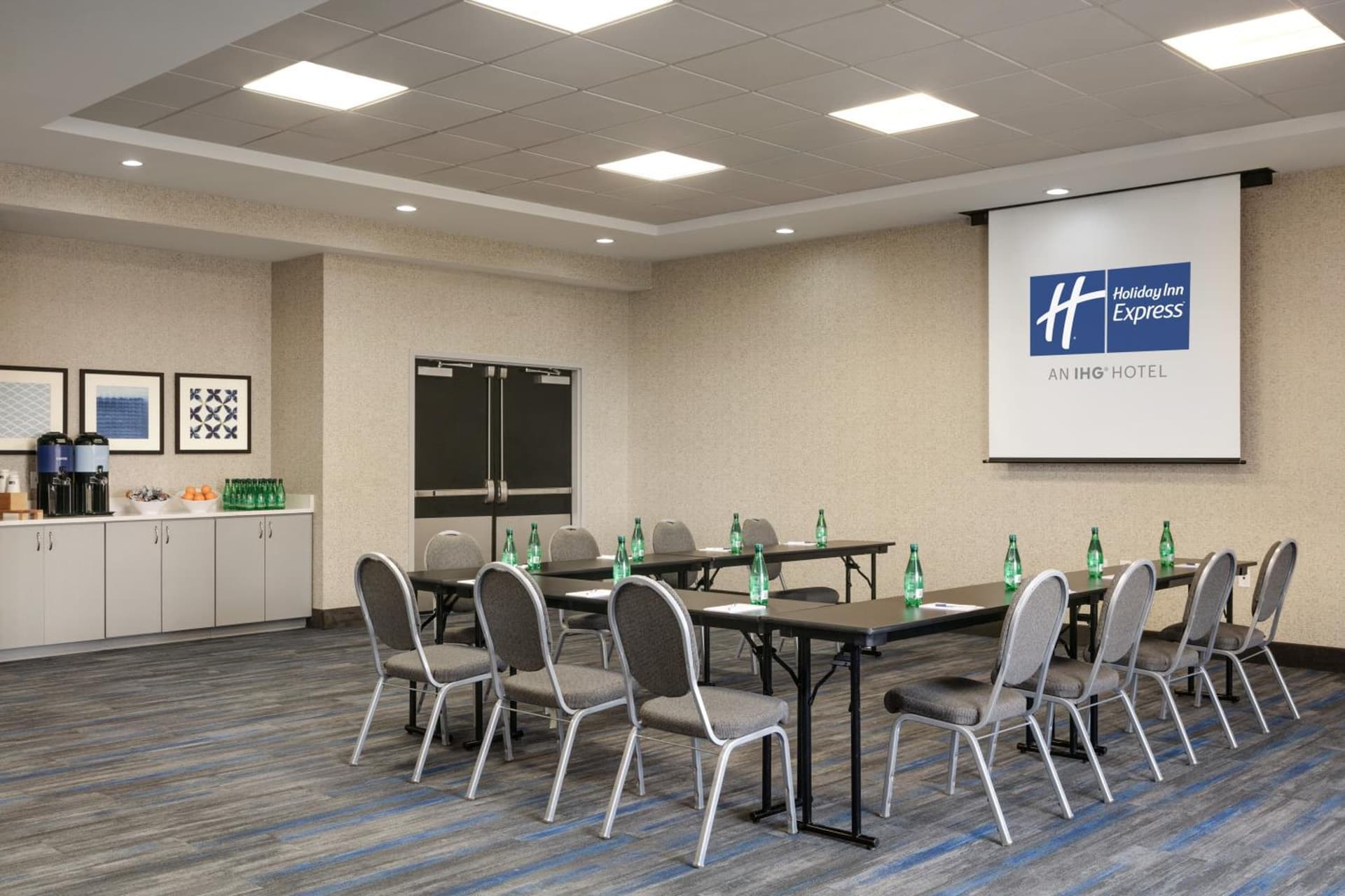 Holiday Inn Express Hotel & Suites Norfolk Airport by IHG gallery photo in Norfolk, VA — image 70