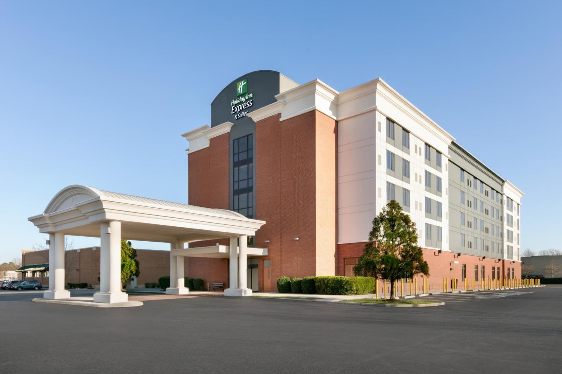 Holiday Inn Express Hotel & Suites Norfolk Airport by IHG gallery photo in Norfolk, VA — image 75