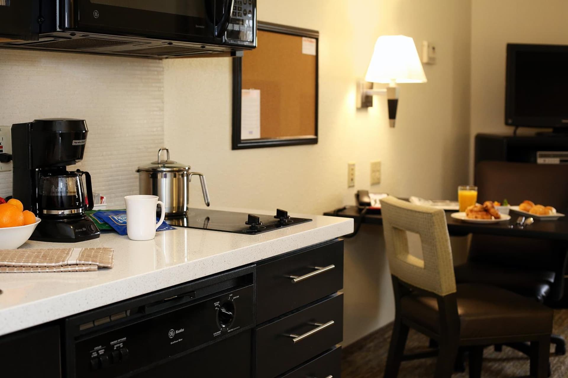 Candlewood Suites East Lansing by IHG gallery photo in Lansing, MI — image 6