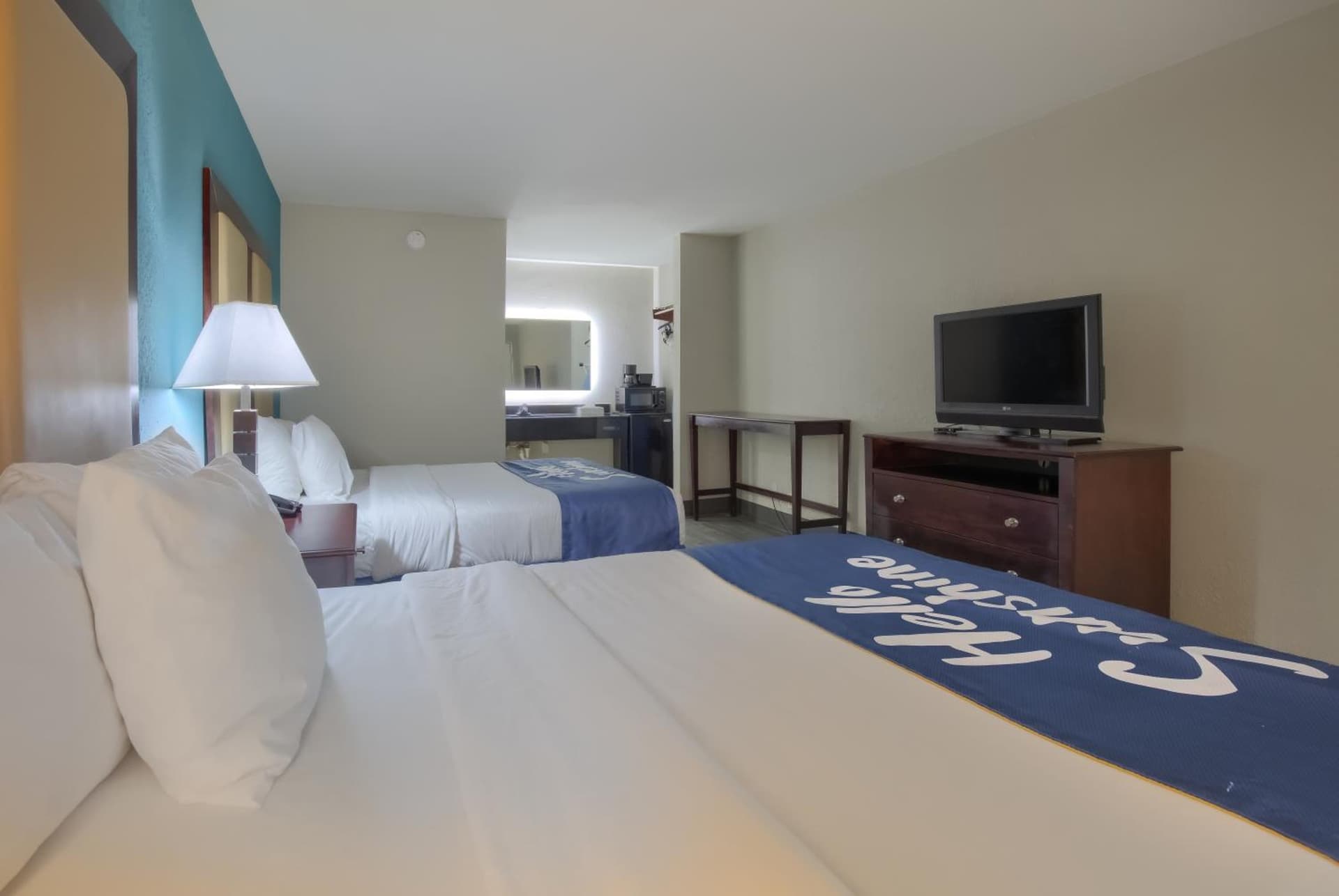 Days Inn by Wyndham Mobile I-65 gallery photo in Mobile, AL — image 14