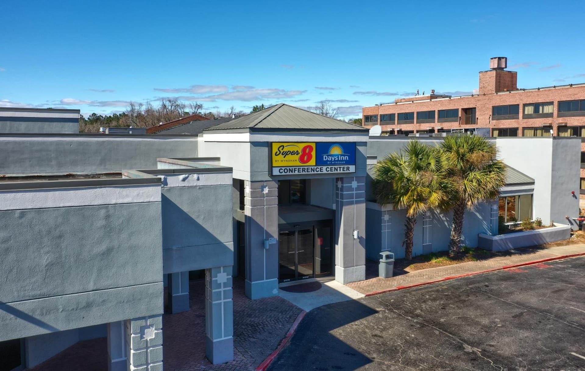 Days Inn by Wyndham Mobile I-65 gallery photo in Mobile, AL — image 28