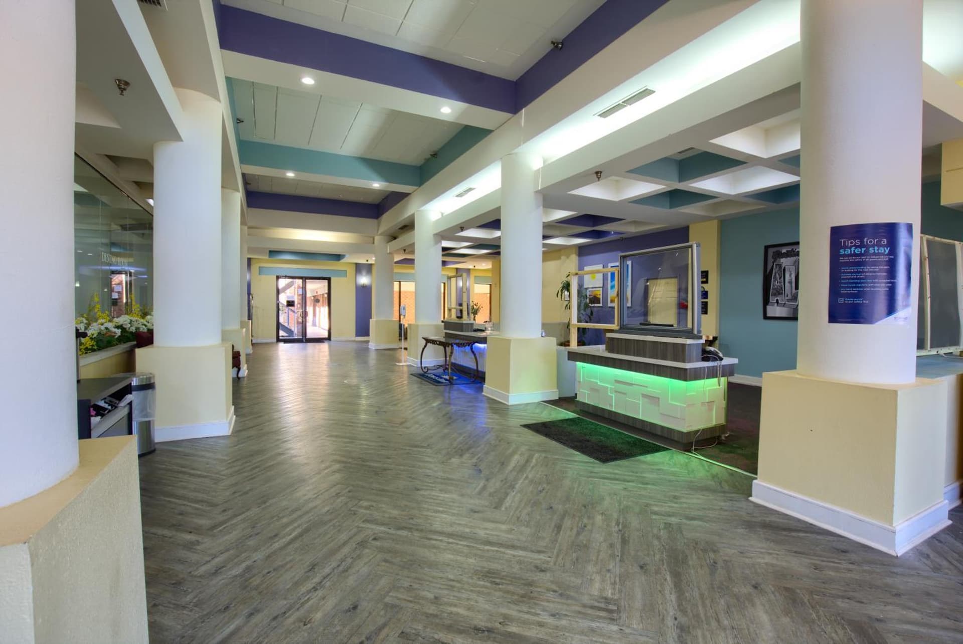 Days Inn by Wyndham Mobile I-65 gallery photo in Mobile, AL — image 26