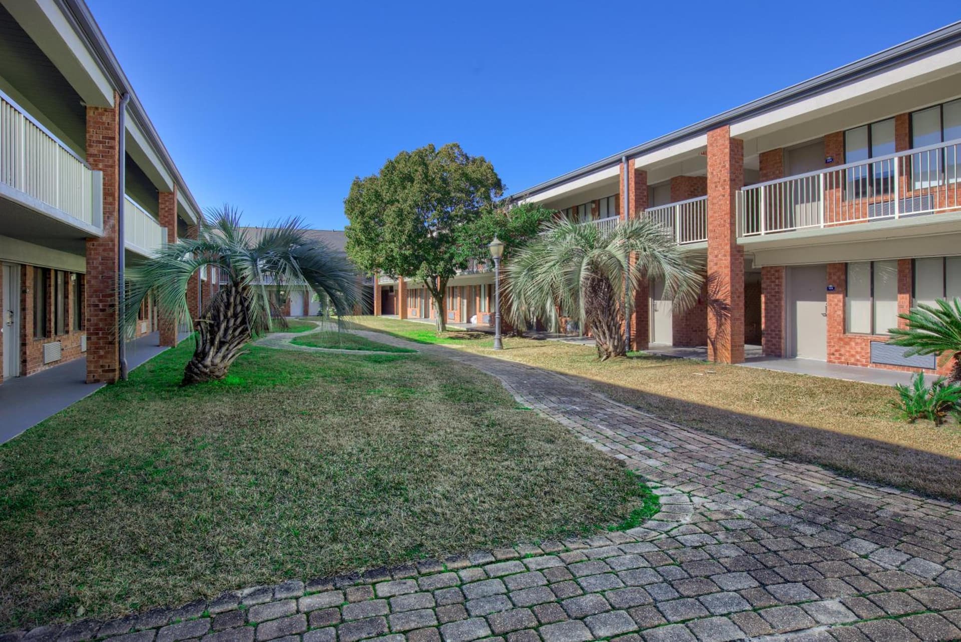 Days Inn by Wyndham Mobile I-65 gallery photo in Mobile, AL — image 30