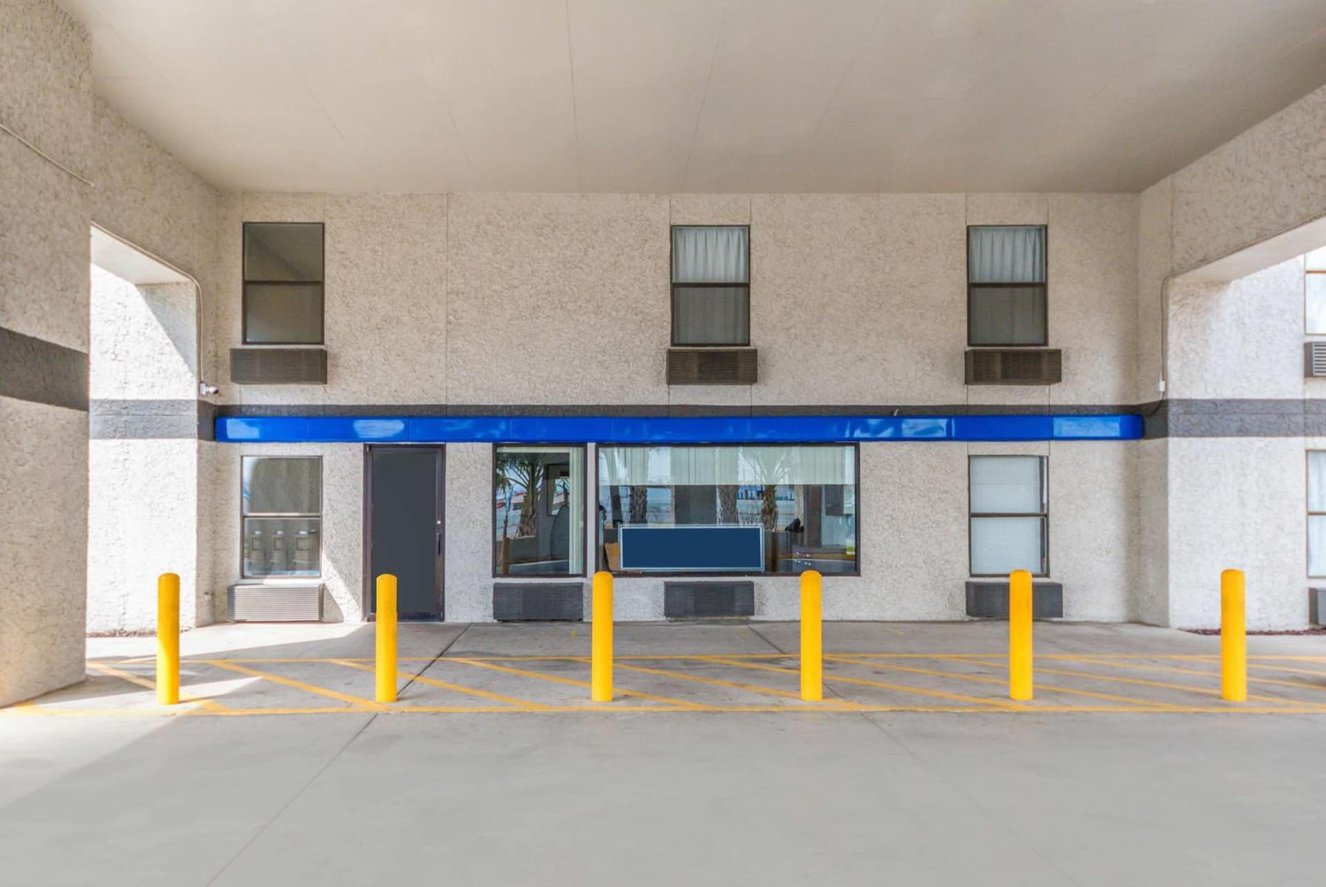 Motel 6-Laredo, TX - North I-35 property views in Laredo, TX — gallery photo 3