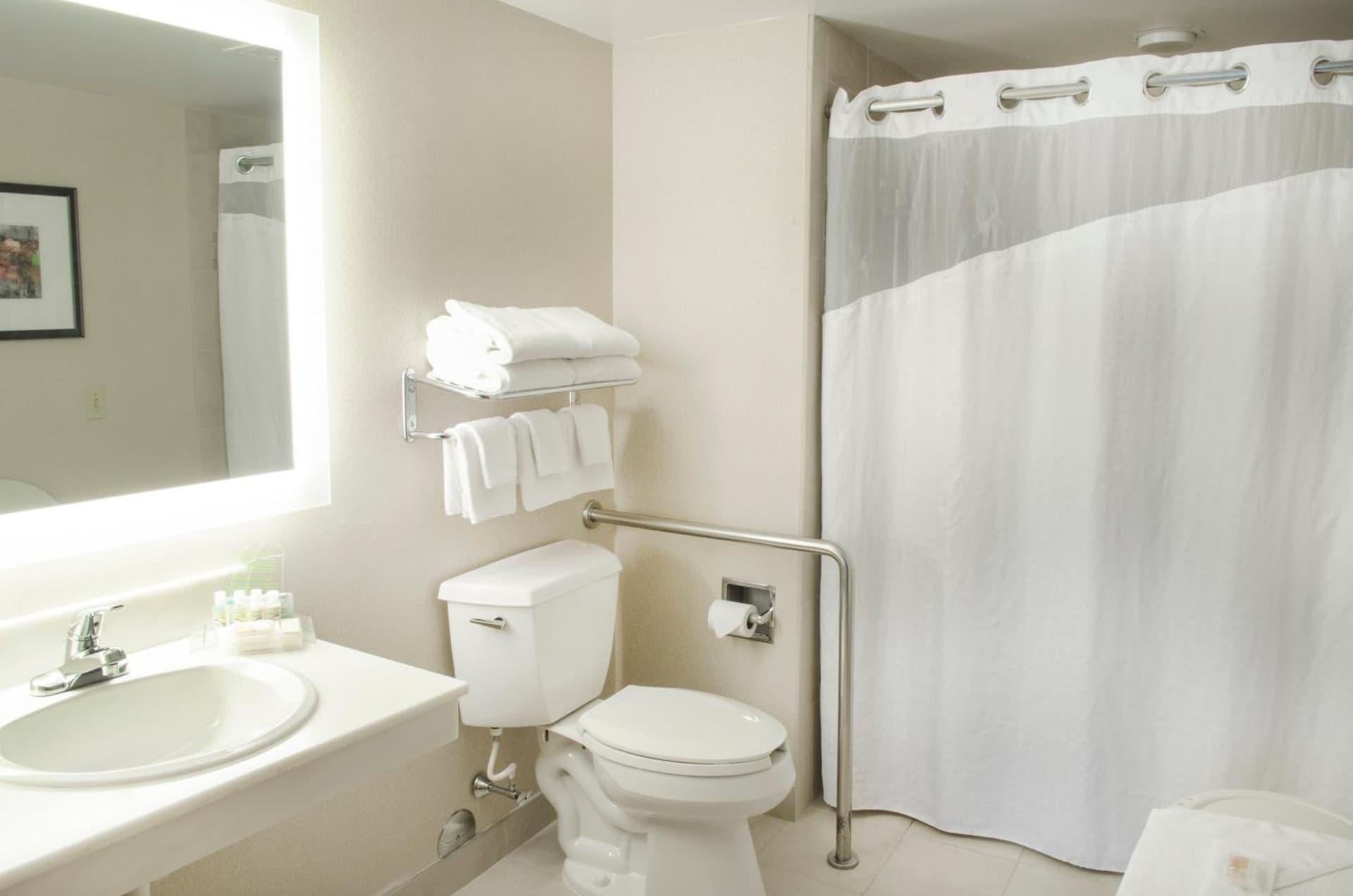 Holiday Inn Fargo by IHG gallery photo in Fargo, ND — image 48