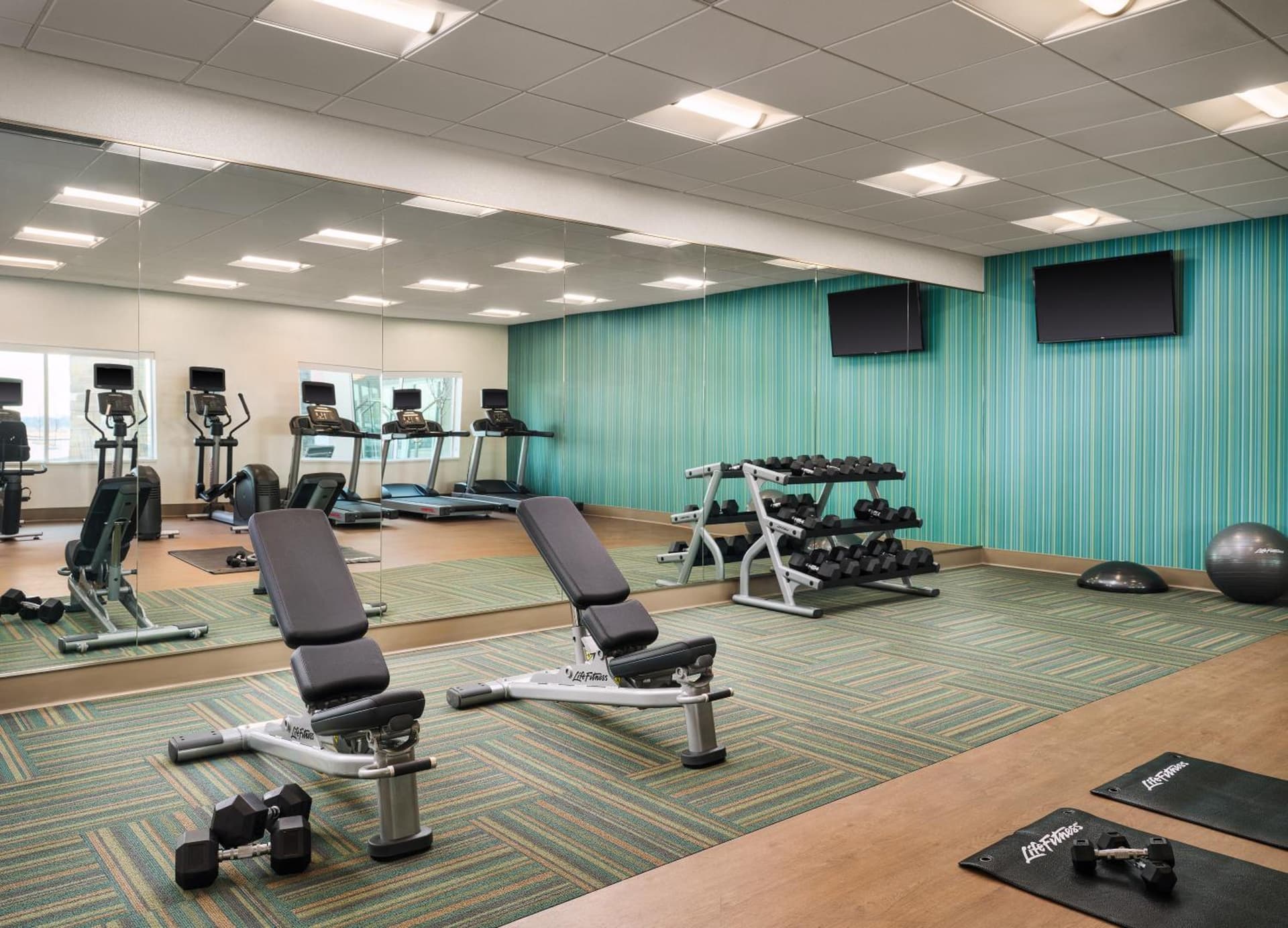 Holiday Inn Express & Suites - Lockport by IHG interior in Lockport, IL — gallery photo 2