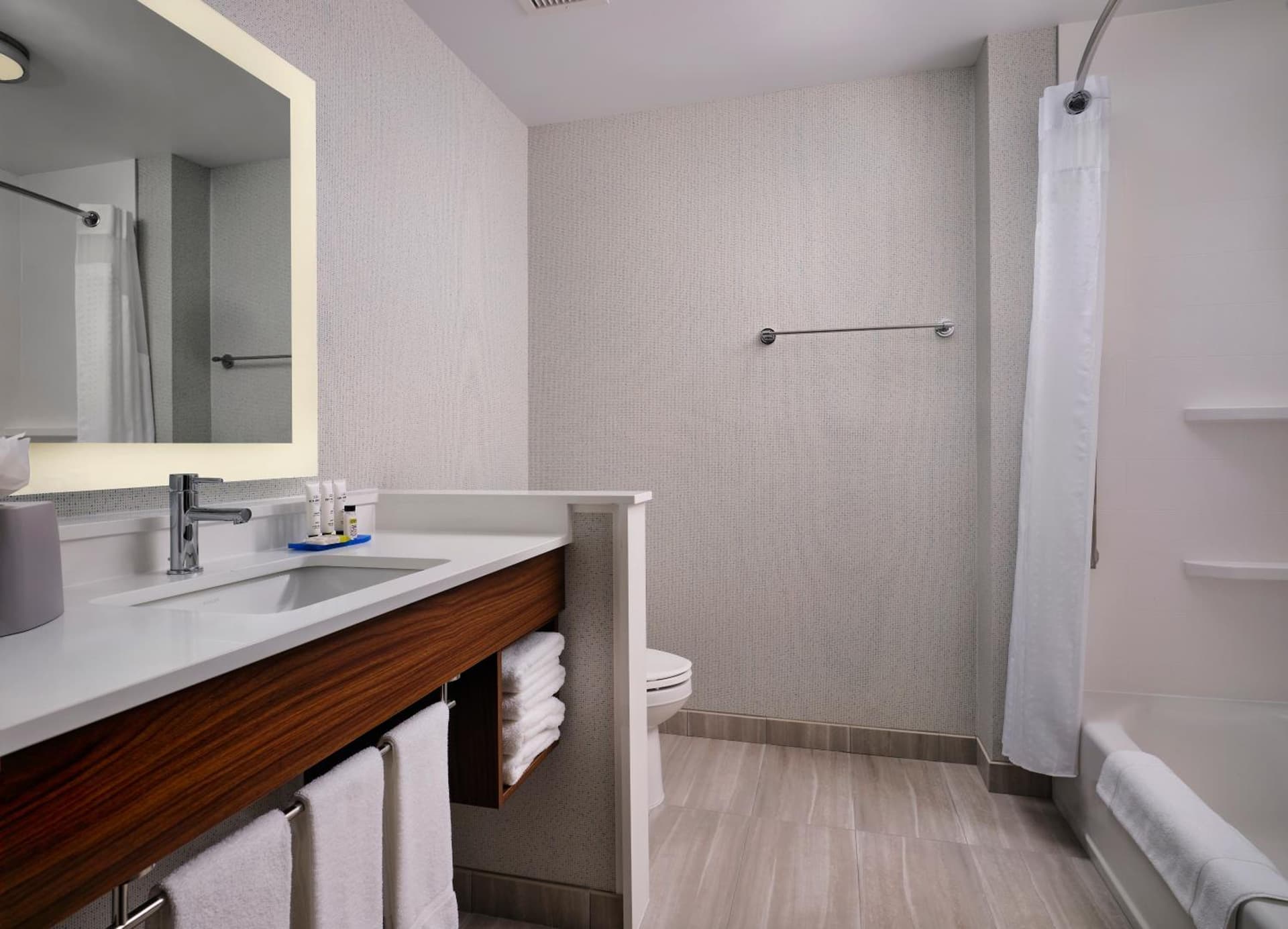 Holiday Inn Express & Suites - Lockport by IHG gallery photo in Lockport, IL — image 28