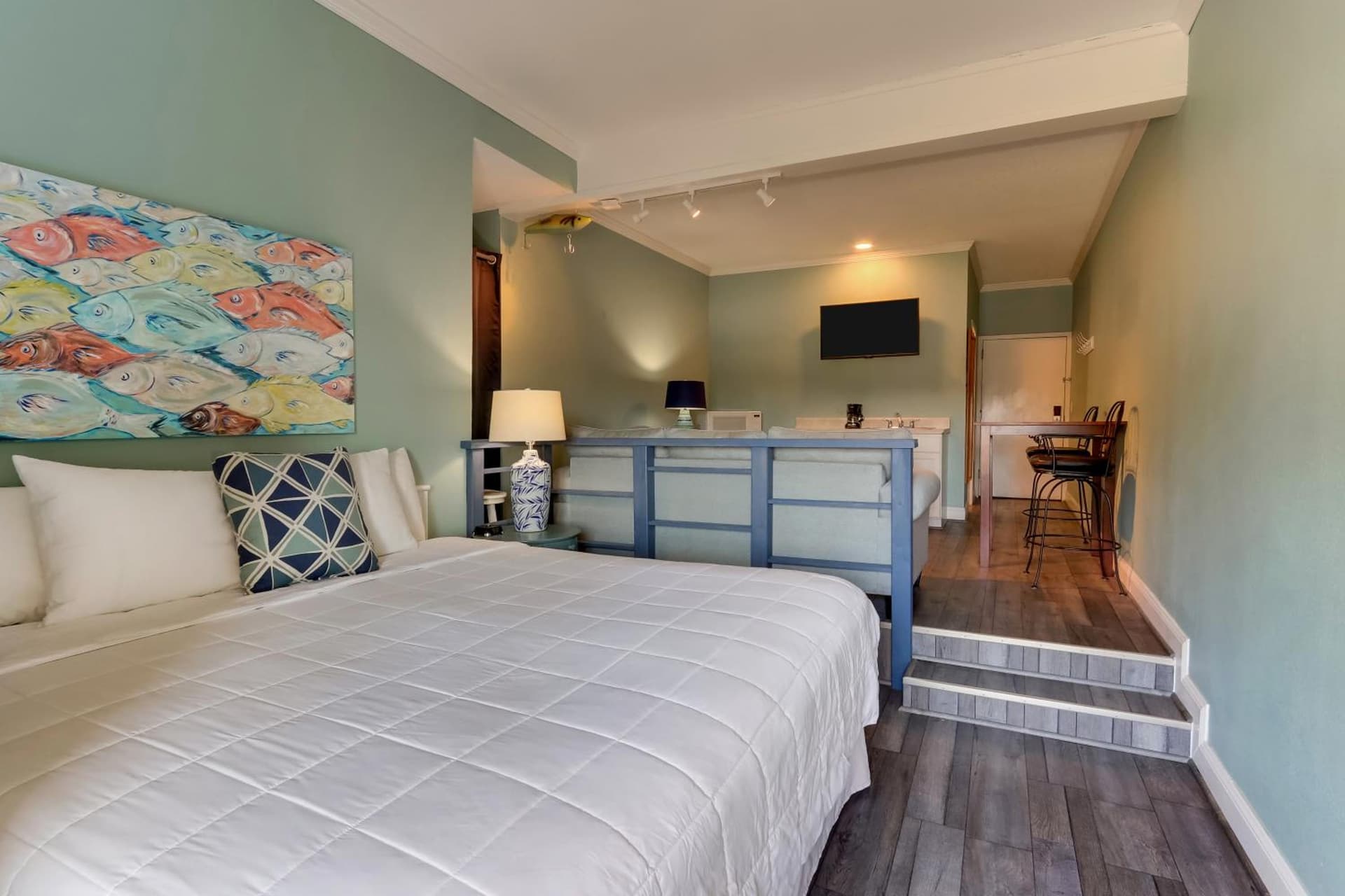 Palm Suites gallery photo in Atlantic Beach, NC — image 19