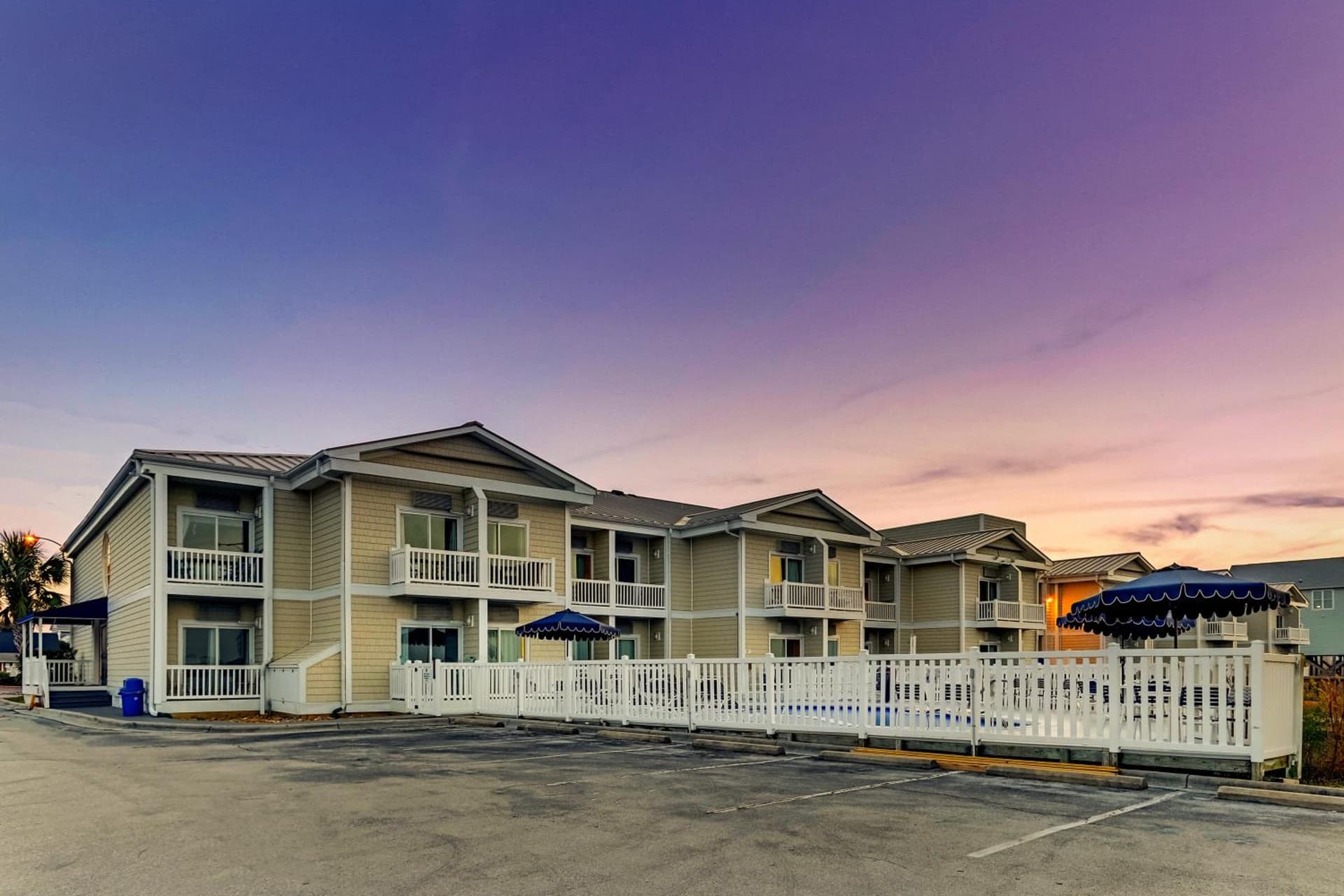Palm Suites property views in Atlantic Beach, NC — gallery photo 3