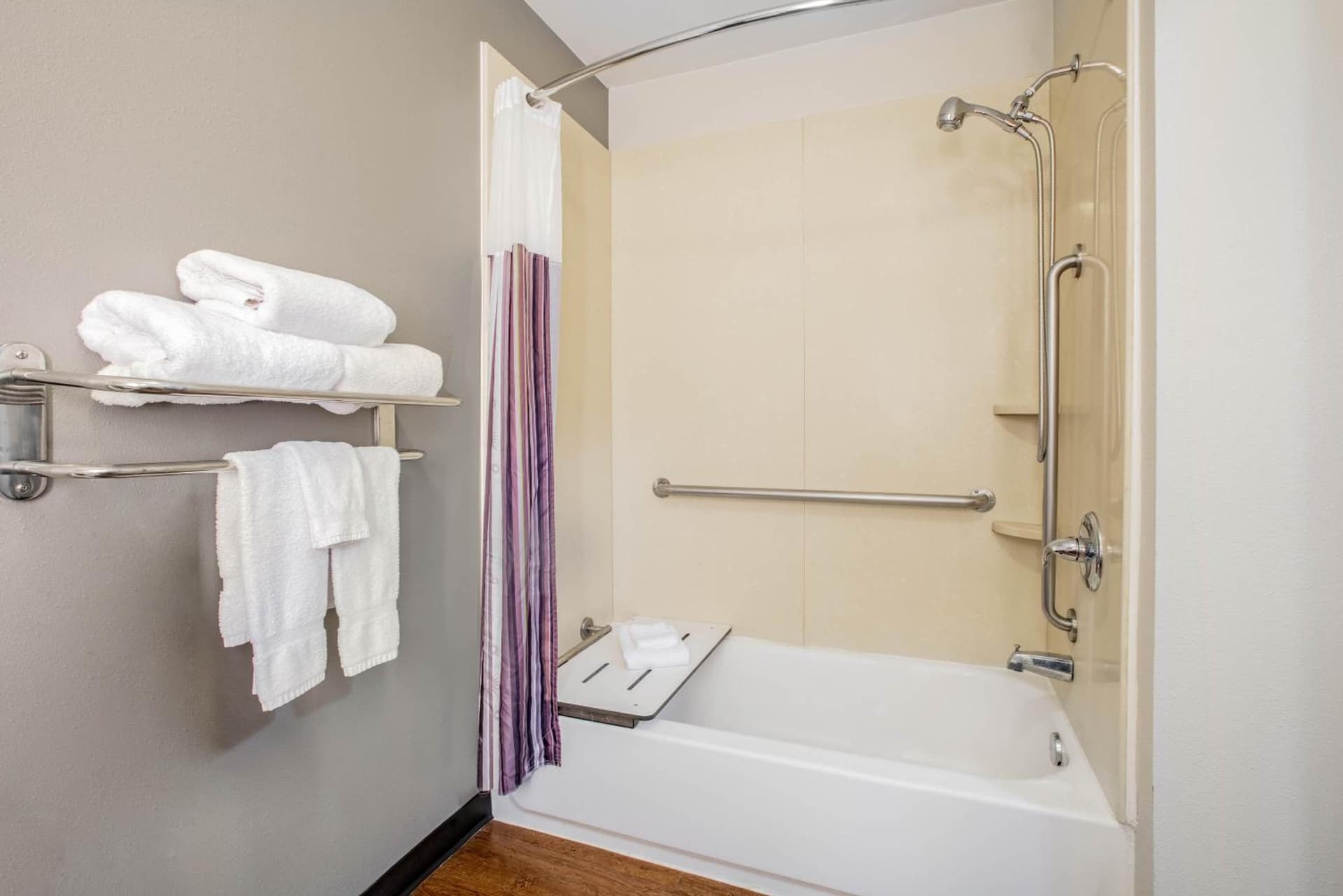 La Quinta by Wyndham McKinney gallery photo in McKinney, TX — image 48