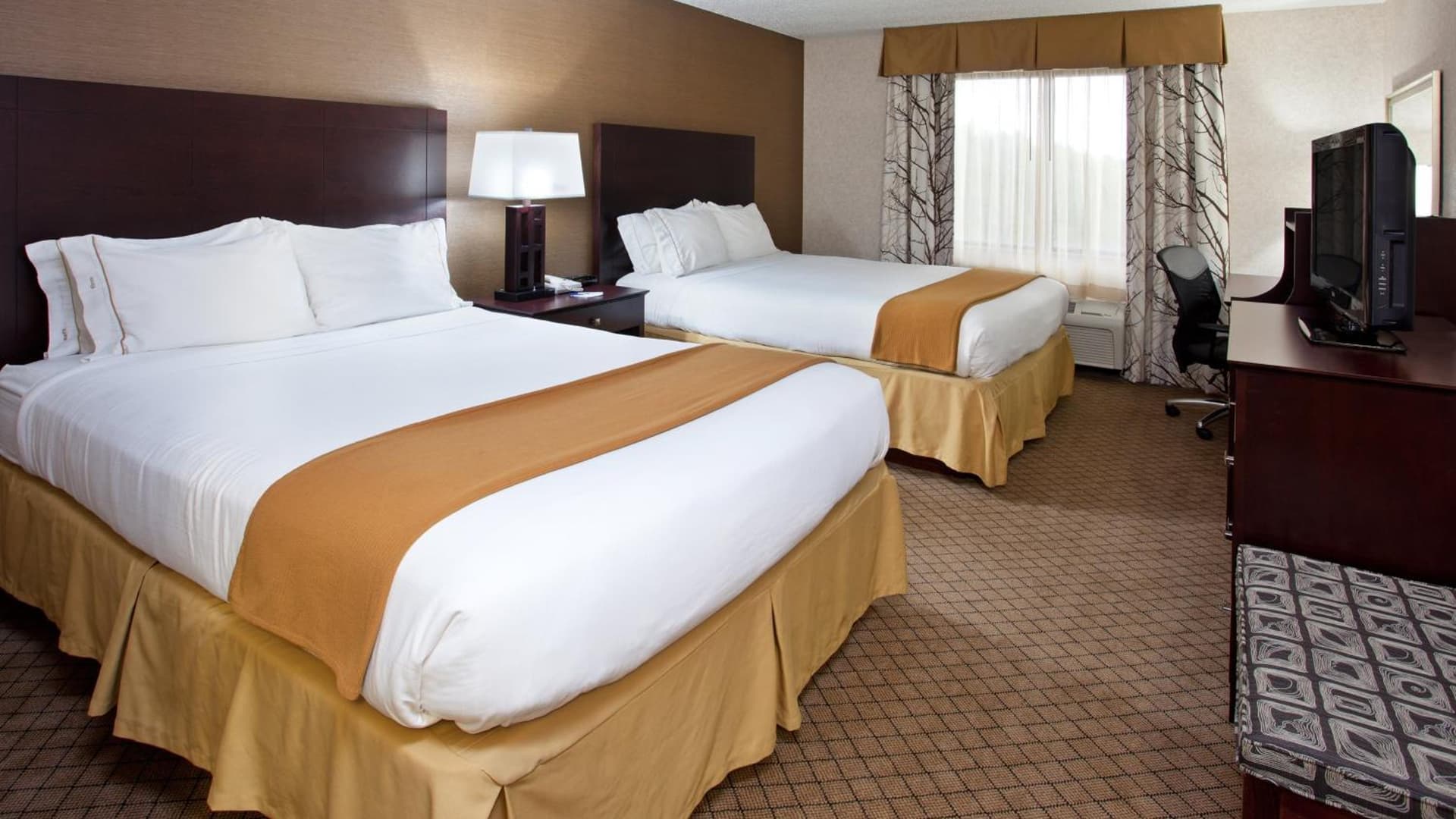 Holiday Inn Express Grove City - Premium Outlet Mall by IHG gallery photo in Grove City, PA — image 10