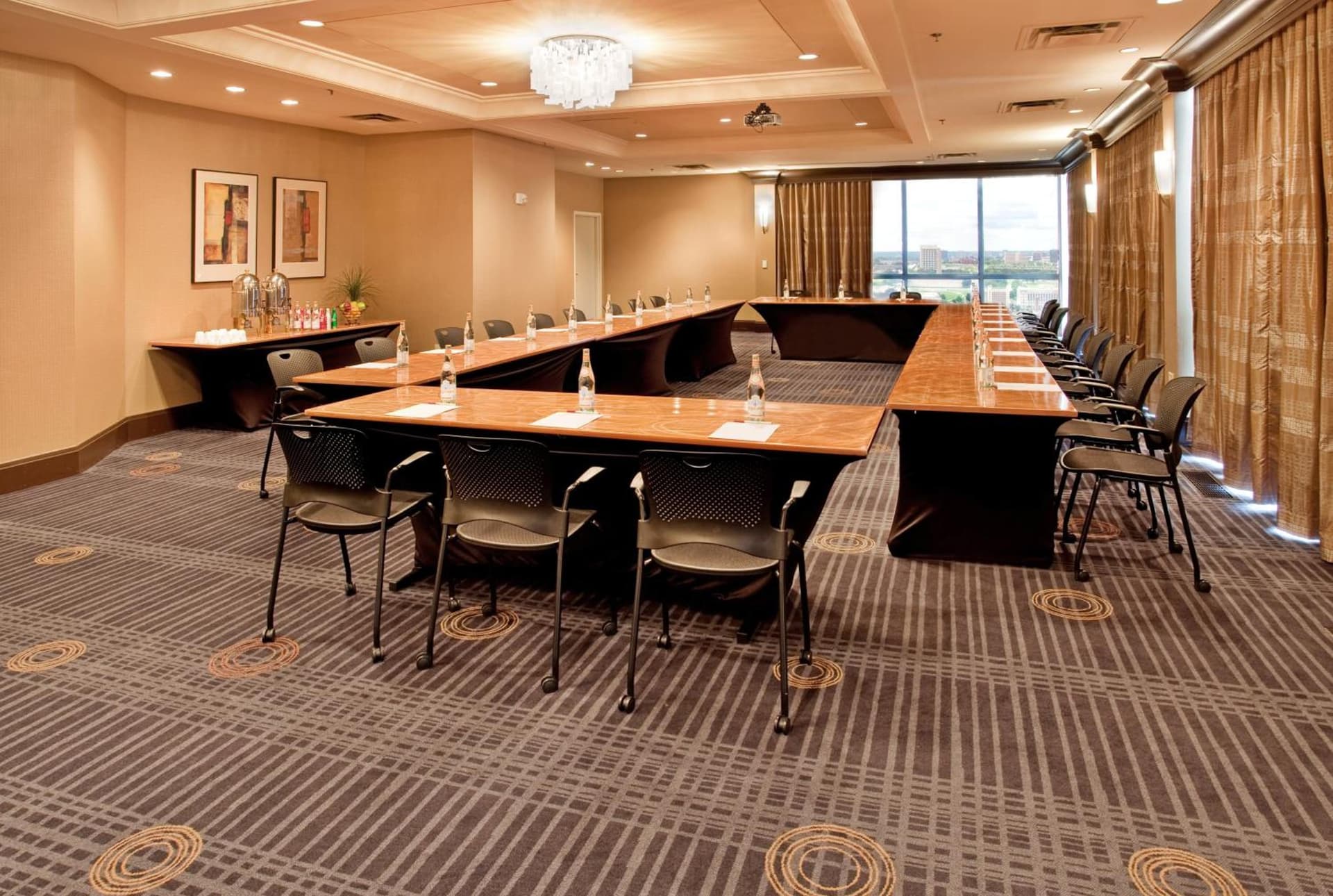 Crowne Plaza Kansas City Downtown by IHG gallery photo in Kansas City, MO — image 5