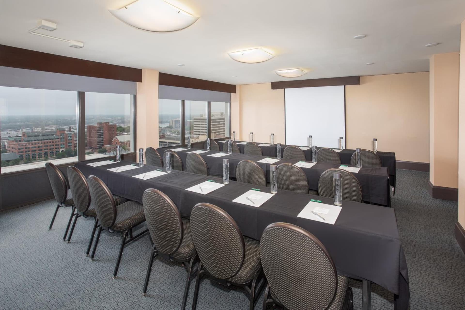 Crowne Plaza Kansas City Downtown by IHG gallery photo in Kansas City, MO — image 71