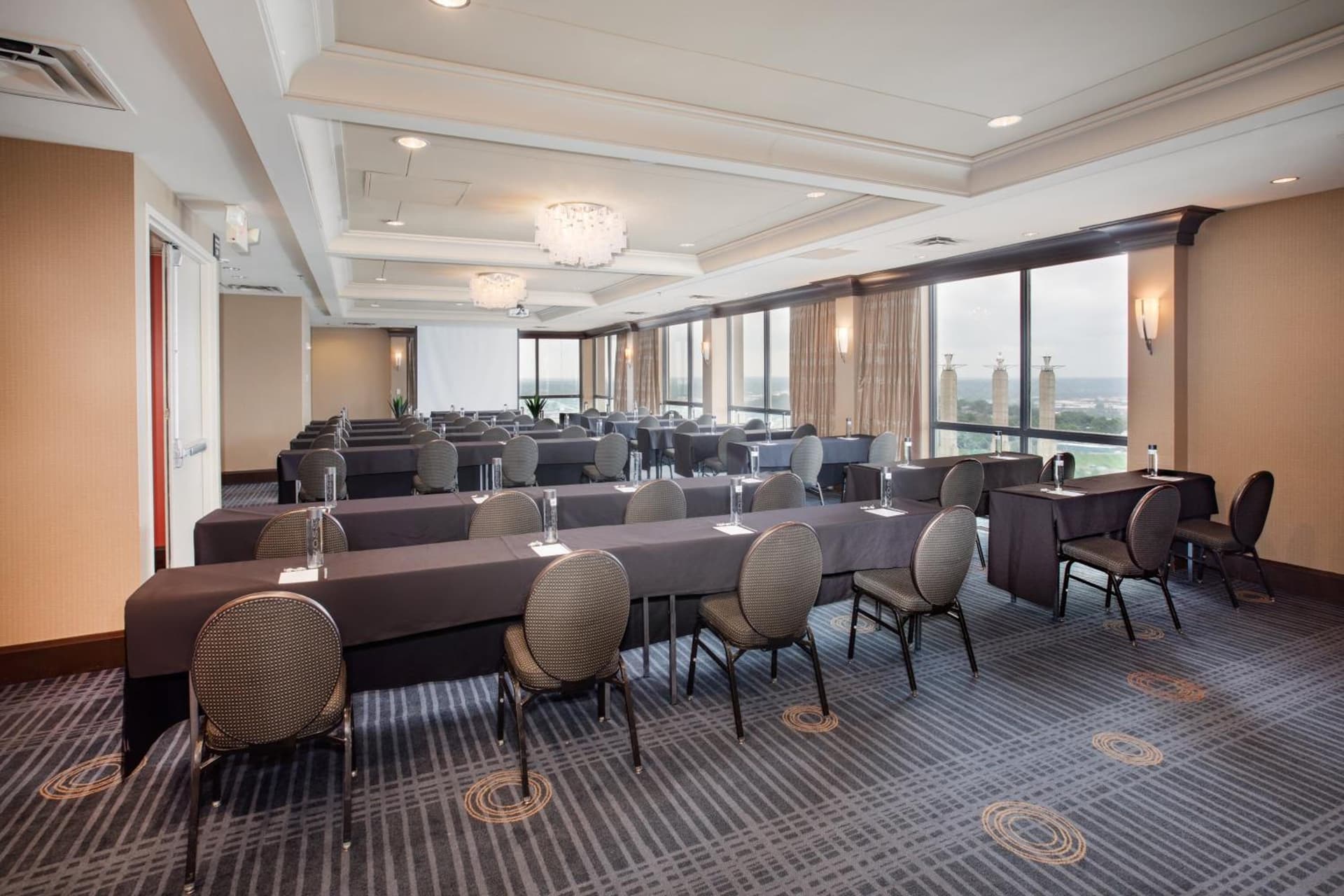 Crowne Plaza Kansas City Downtown by IHG gallery photo in Kansas City, MO — image 86