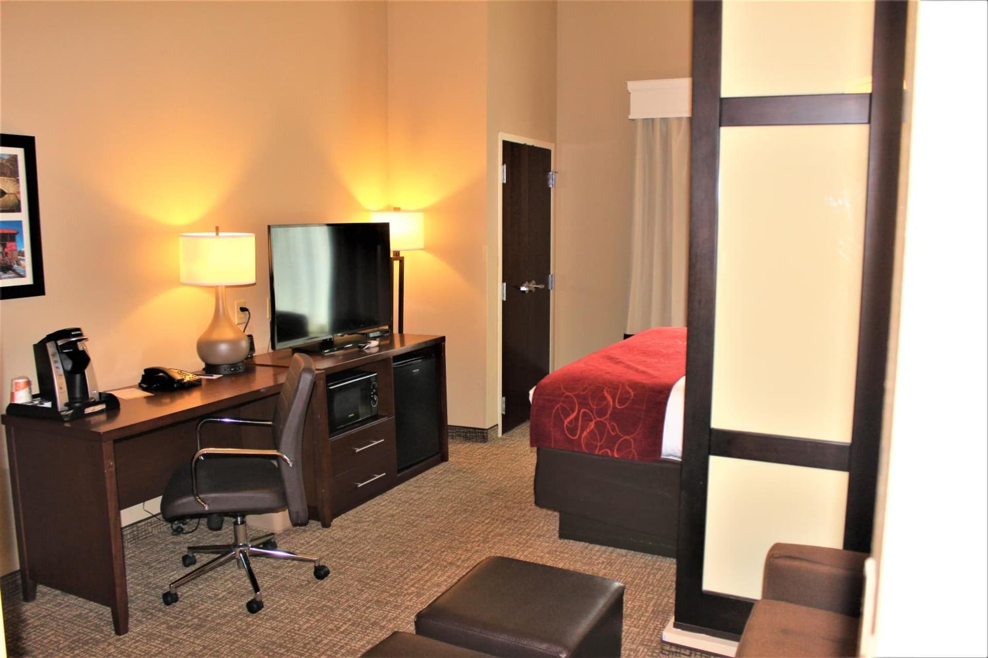Comfort Suites Huntersville near Lake Norman interior in Huntersville, NC — gallery photo 2
