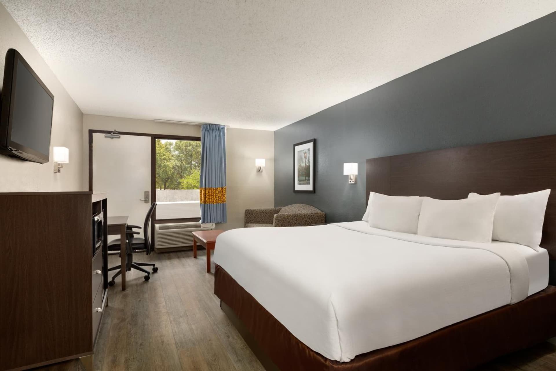 Baymont by Wyndham Wilmington gallery photo in Wilmington, NC — image 12