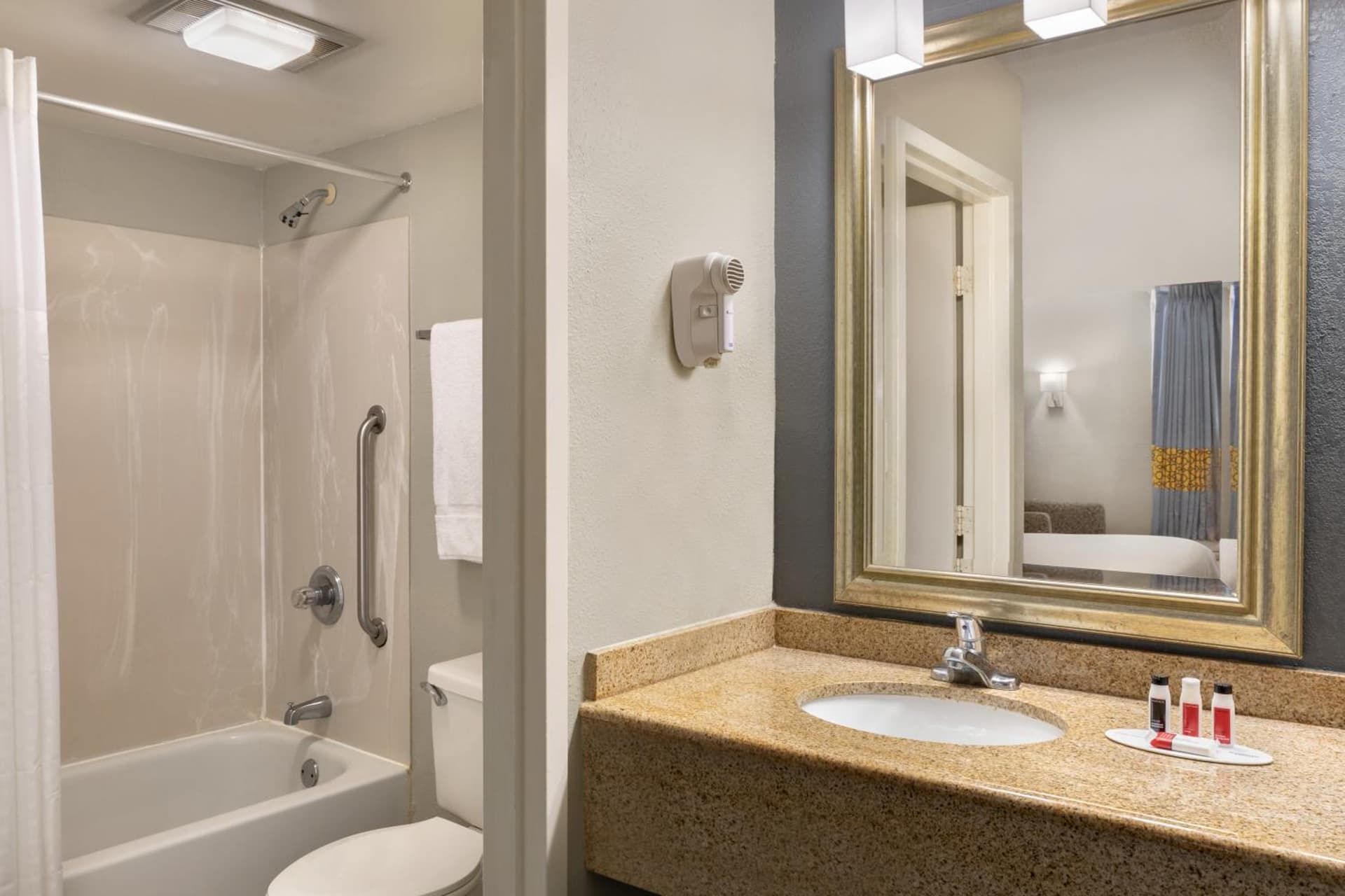 Baymont by Wyndham Wilmington gallery photo in Wilmington, NC — image 44