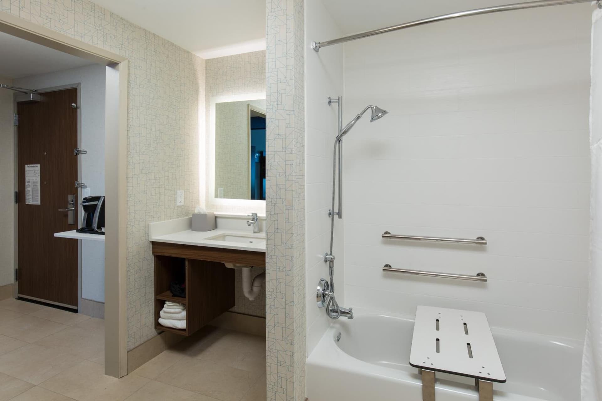 Holiday Inn Express Visalia Sequoia Gateway Area by IHG gallery photo in Visalia, CA — image 10