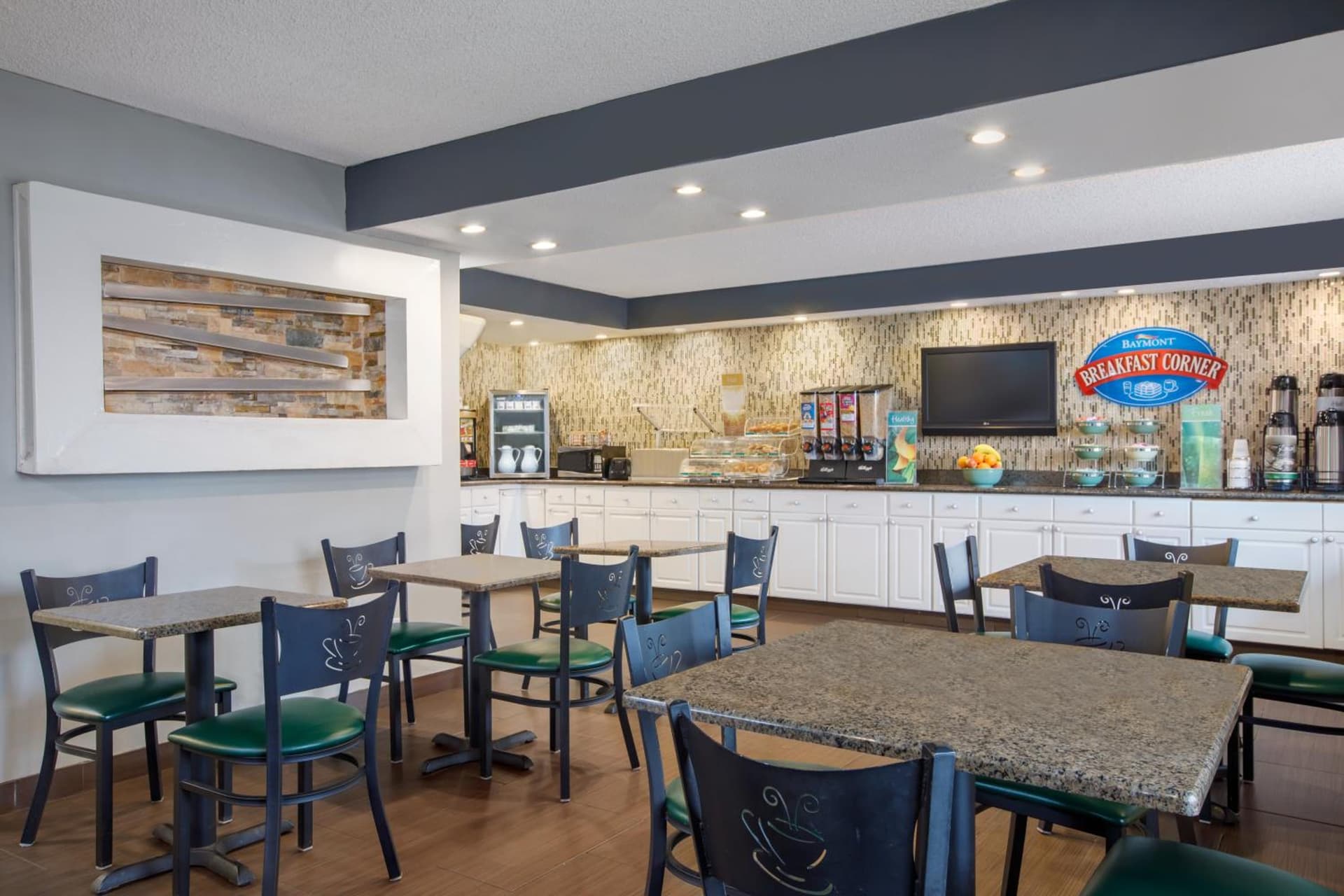 Baymont by Wyndham Wilmington gallery photo in Wilmington, NC — image 39