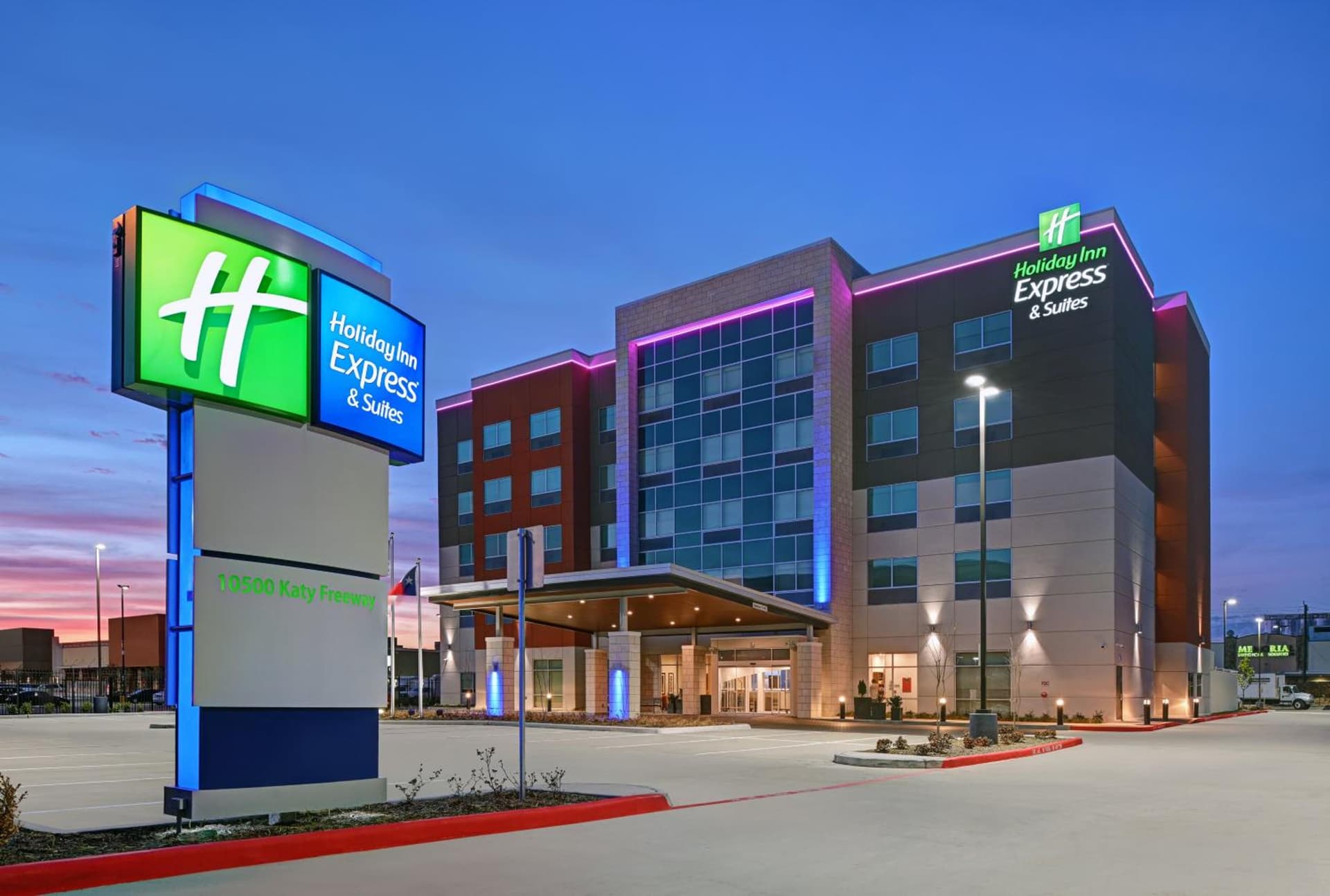 Holiday Inn Express & Suites Memorial – CityCentre by IHG gallery photo in Houston, TX — image 41