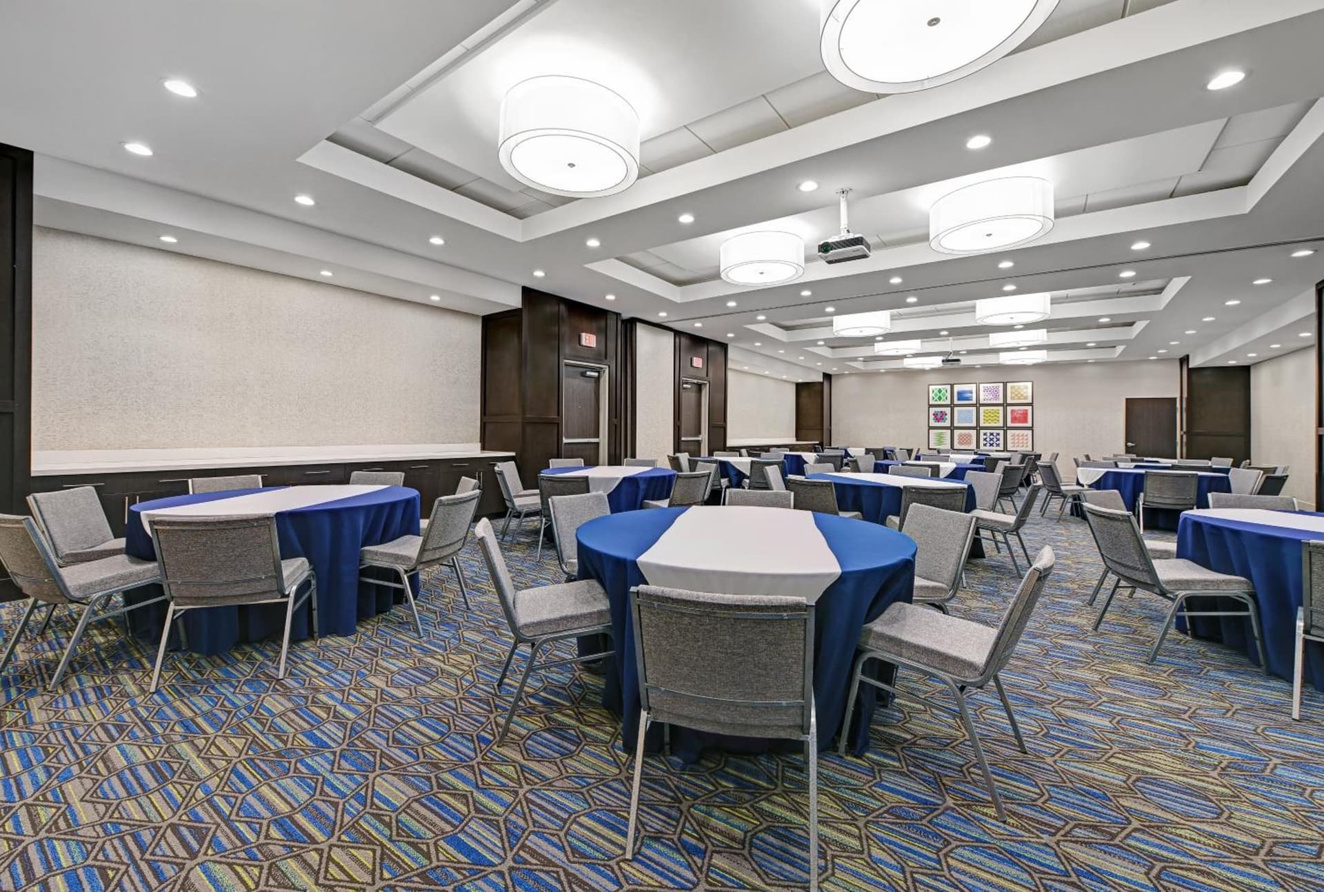 Holiday Inn Express & Suites Memorial – CityCentre by IHG gallery photo in Houston, TX — image 37