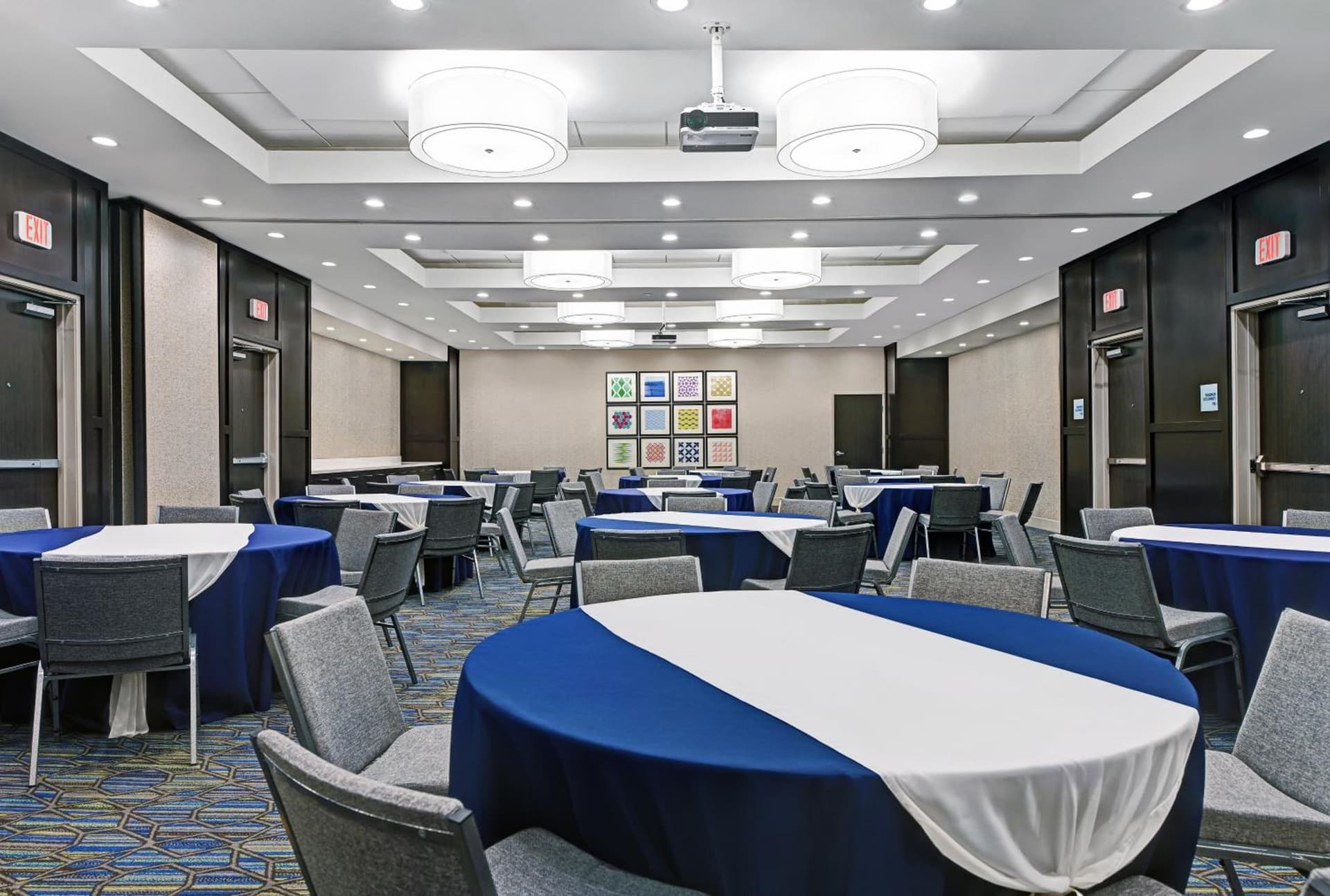 Holiday Inn Express & Suites Memorial – CityCentre by IHG gallery photo in Houston, TX — image 45
