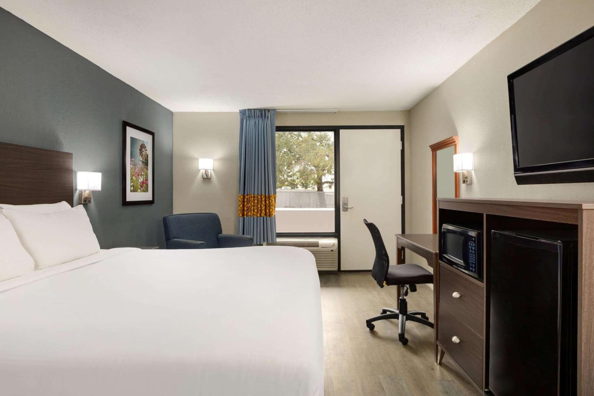 Baymont by Wyndham Wilmington gallery photo in Wilmington, NC — image 20