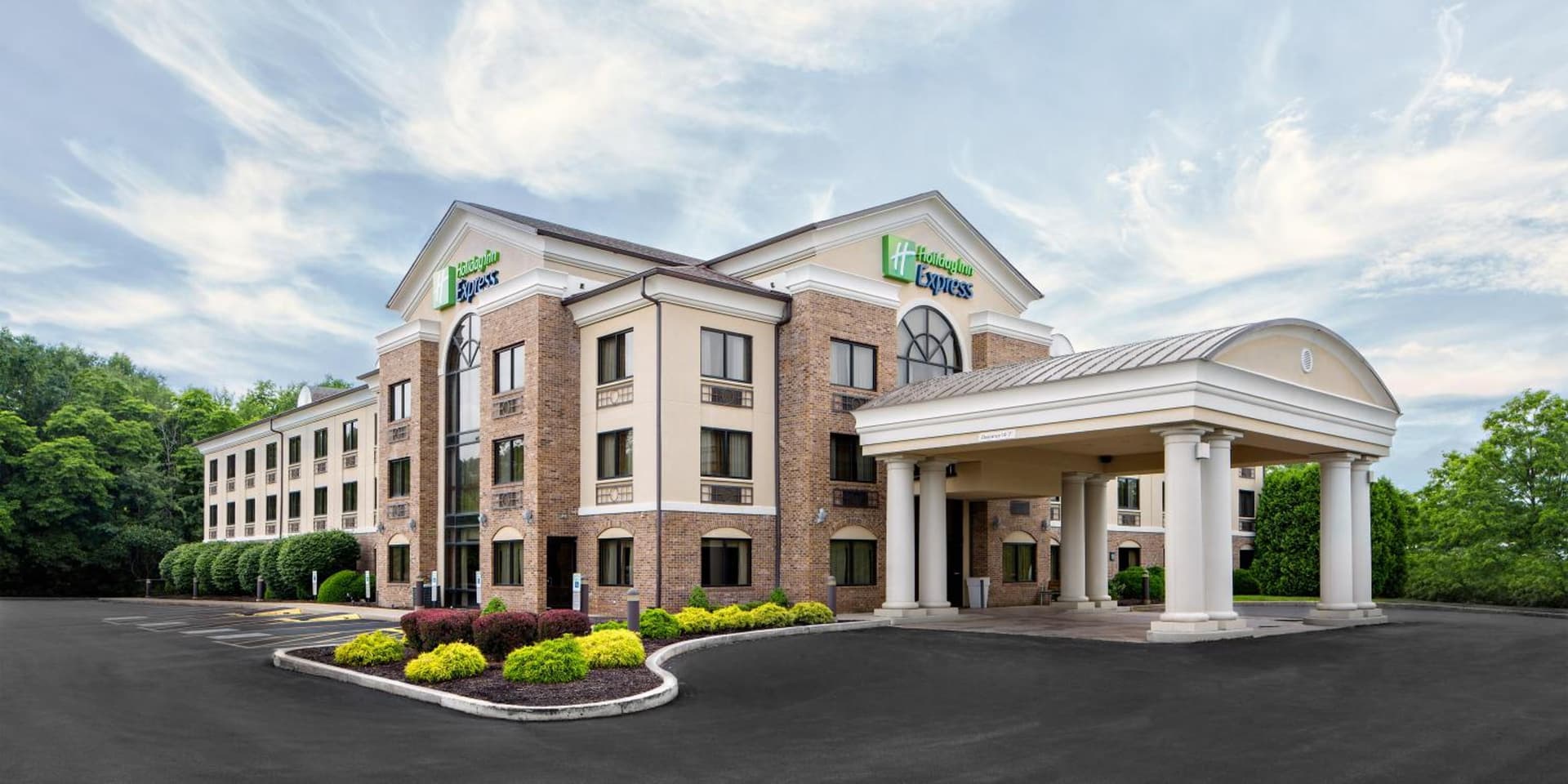 Holiday Inn Express Grove City - Premium Outlet Mall by IHG gallery photo in Grove City, PA — image 17