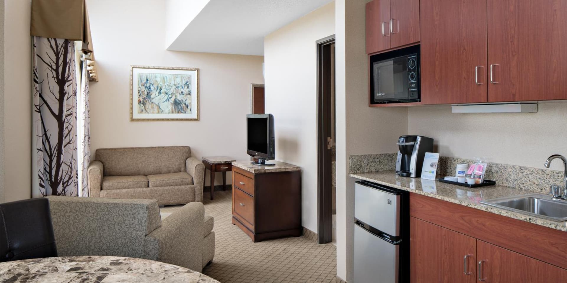 Holiday Inn Express Grove City - Premium Outlet Mall by IHG gallery photo in Grove City, PA — image 4