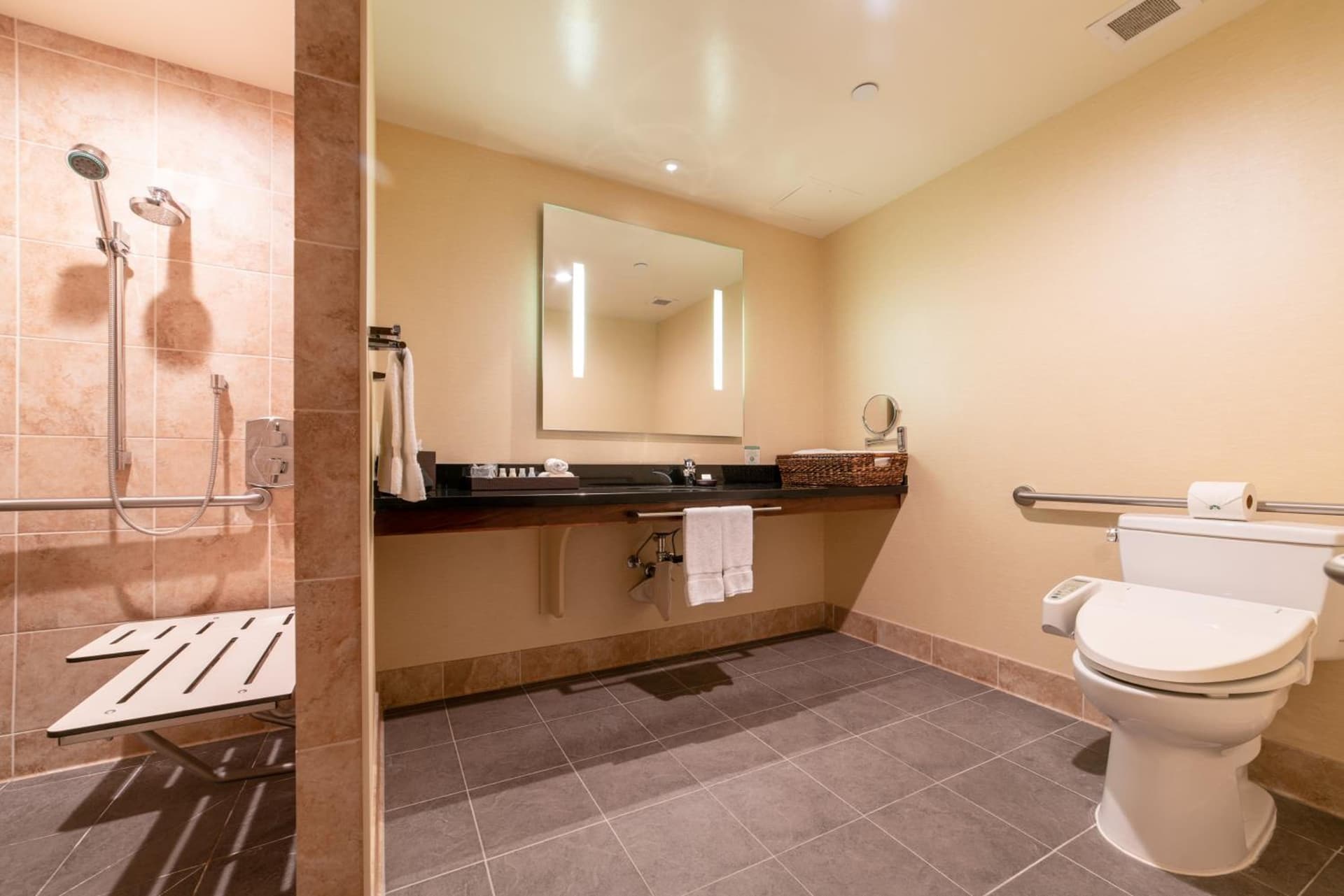 Miyako Hybrid Hotel Torrance gallery photo in Torrance, CA — image 26