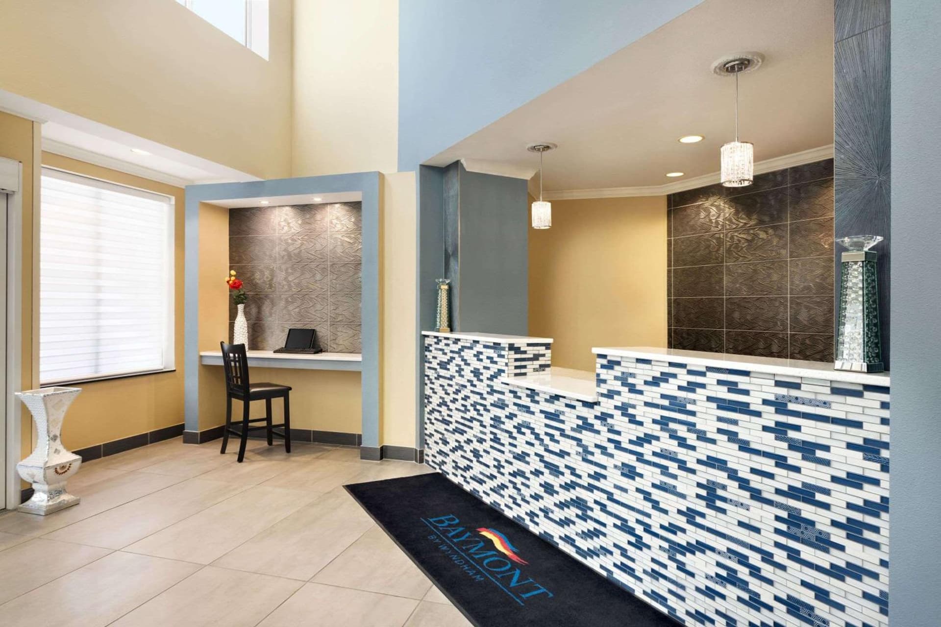 Baymont by Wyndham Ft. Leonard/Saint Robert interior in Saint Robert, MO — gallery photo 2