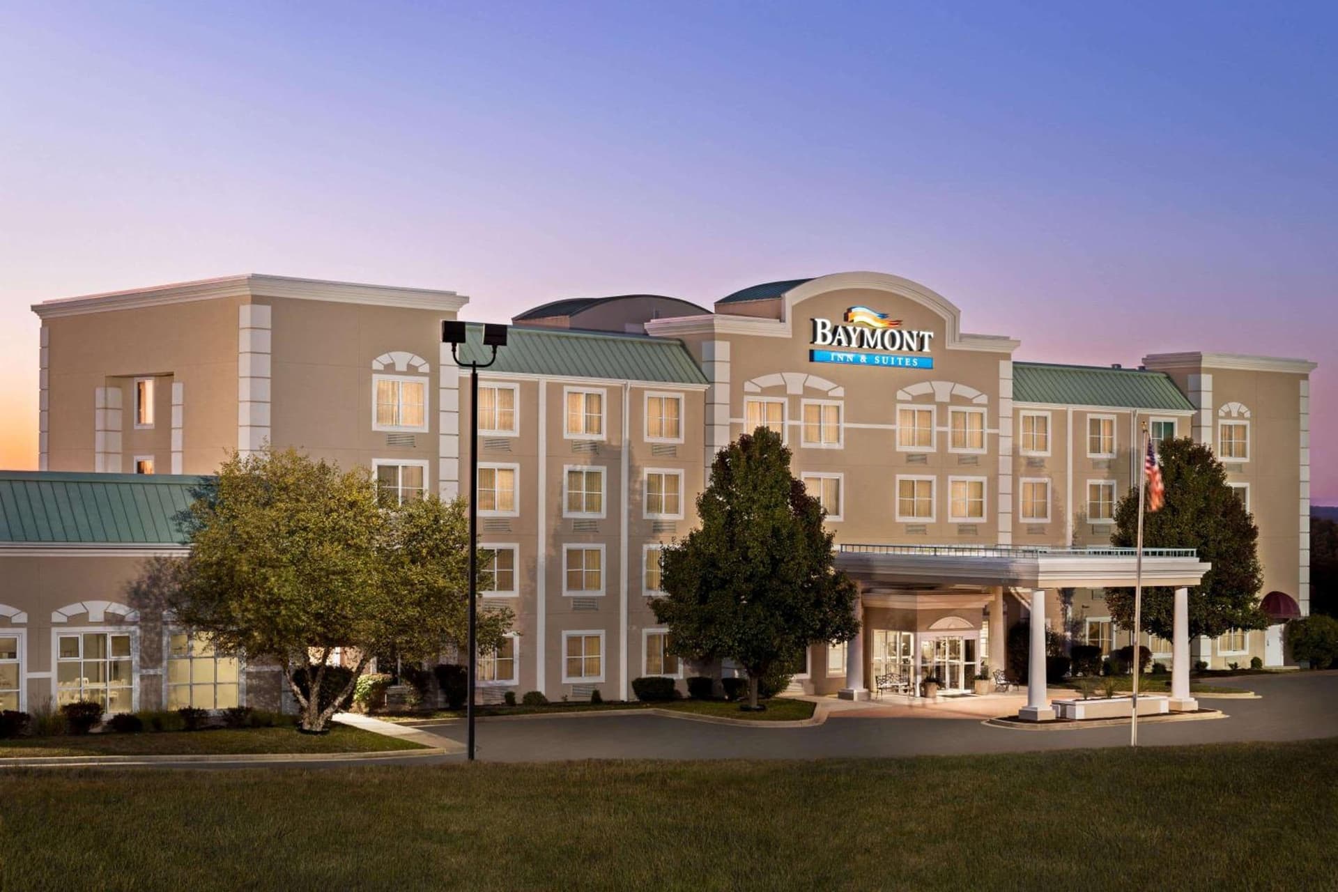 Baymont by Wyndham Ft. Leonard/Saint Robert featured exterior or lobby in Saint Robert, MO — similar hotel