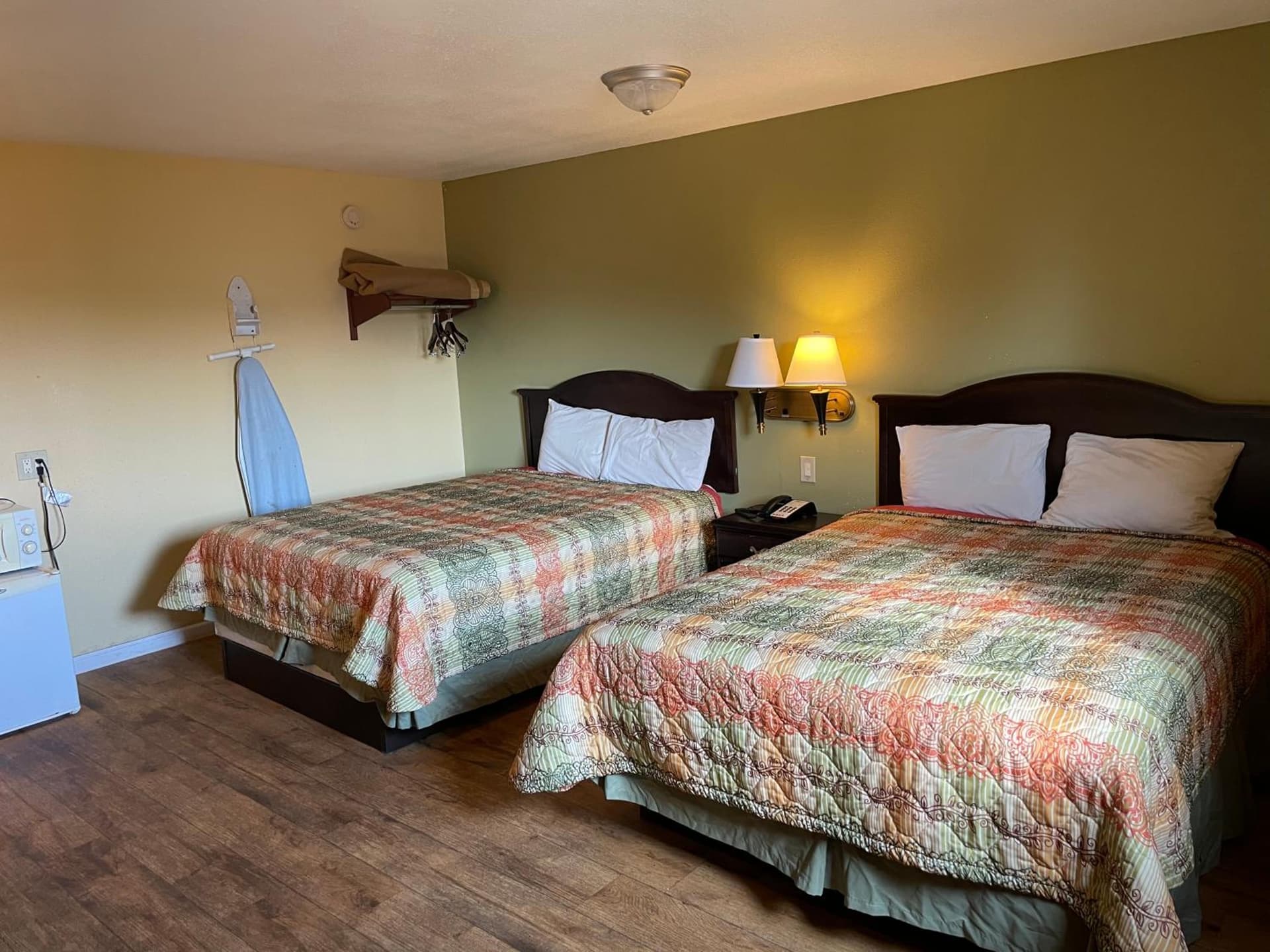 Dilley executive inn property views in Dilley, TX — gallery photo 3