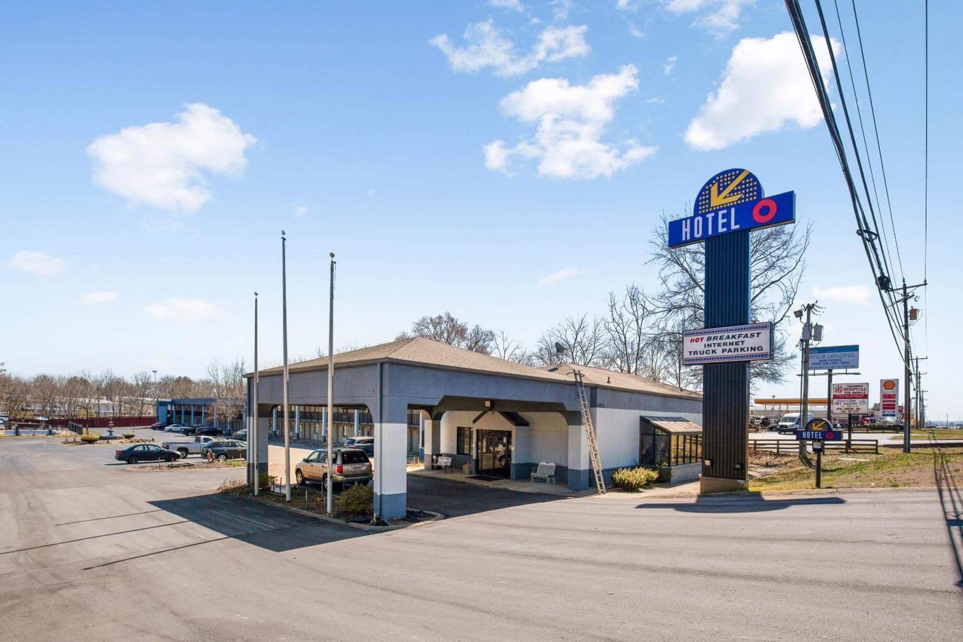 Hotel O Columbia Downtown near I-65 — hotel in Columbia, Tennessee