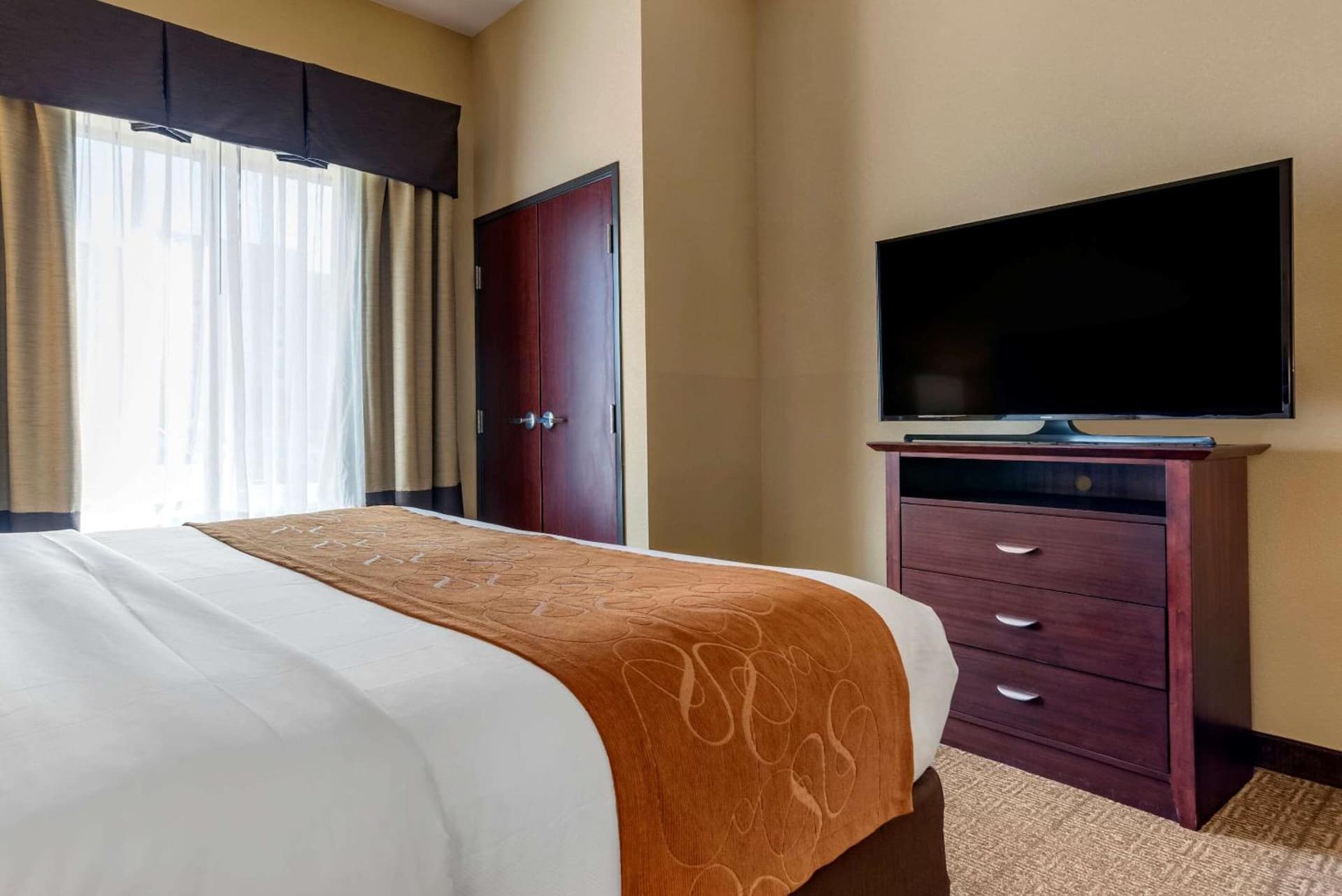 Comfort Suites Airport South gallery photo in Montgomery, AL — image 31