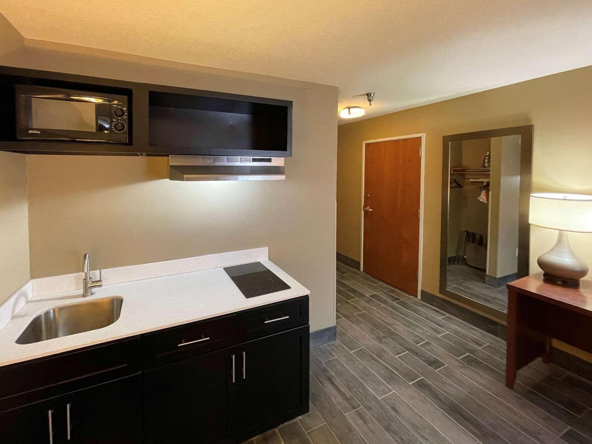Quality Inn & Suites I-40 East interior in North Little Rock, AR — gallery photo 2
