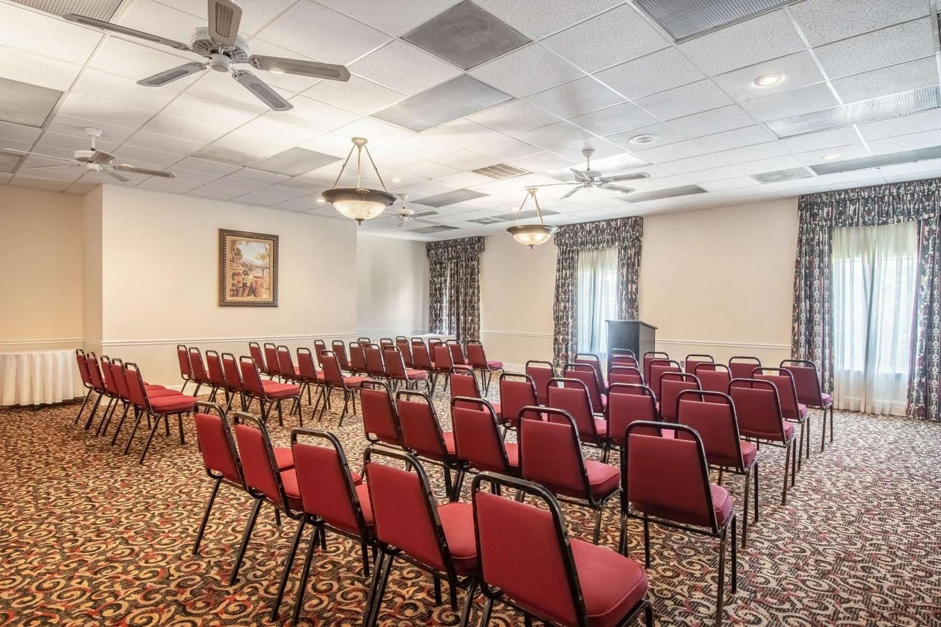 Clarion Inn & Suites Central Clearwater Beach gallery photo in Clearwater, FL — image 18
