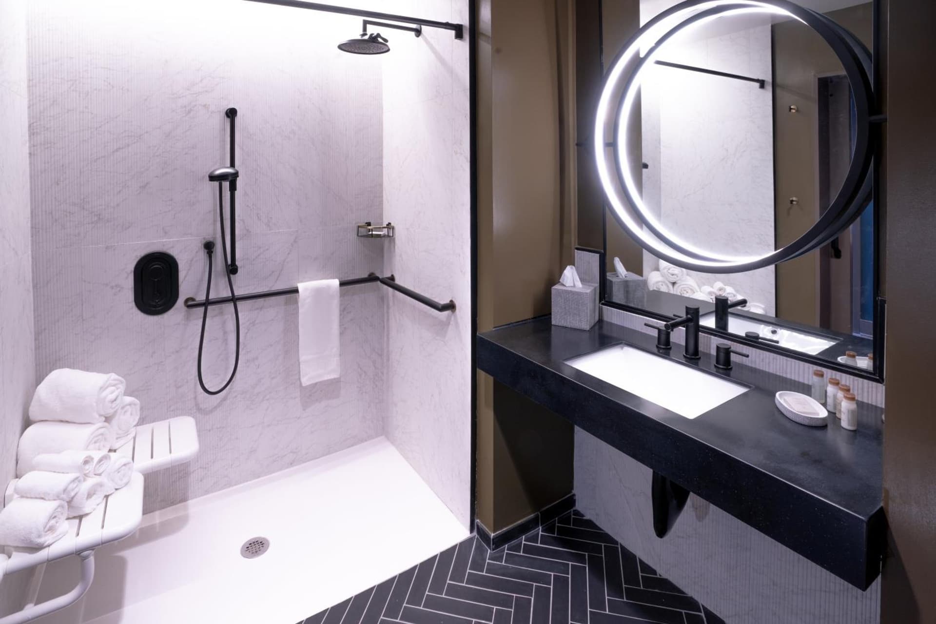 Hotel Indigo - Columbus at Riverfront Place by IHG gallery photo in Columbus, GA — image 16