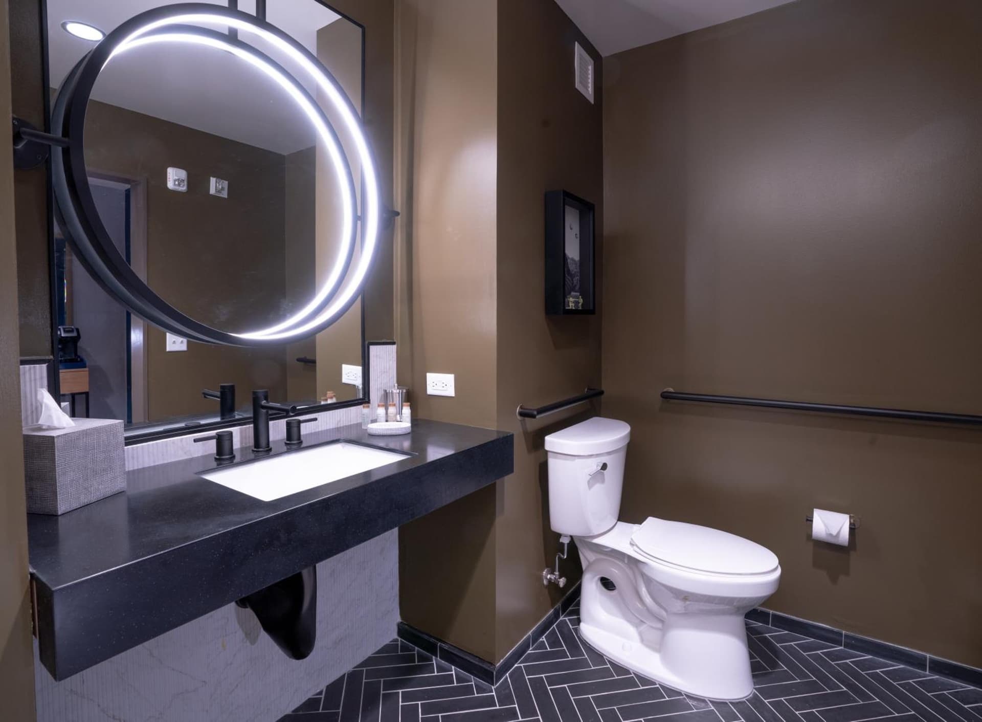 Hotel Indigo - Columbus at Riverfront Place by IHG gallery photo in Columbus, GA — image 4