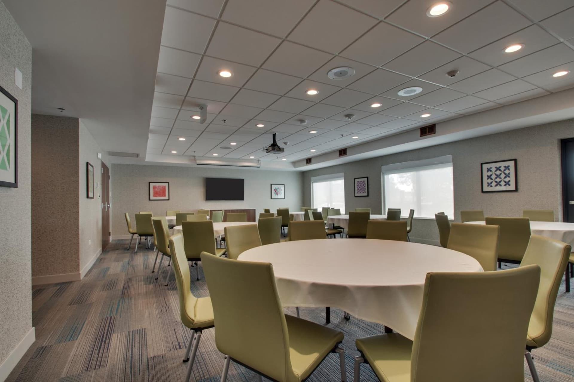 Holiday Inn Express & Suites Aurora - Naperville by IHG gallery photo in Aurora, IL — image 48