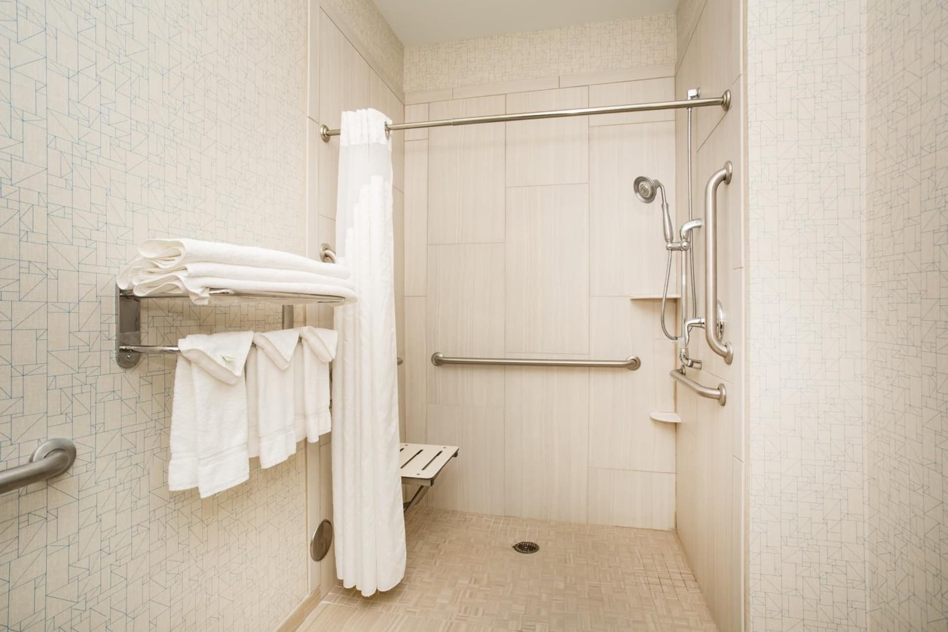Holiday Inn Express & Suites Ft Collins by IHG gallery photo in Fort Collins, CO — image 5