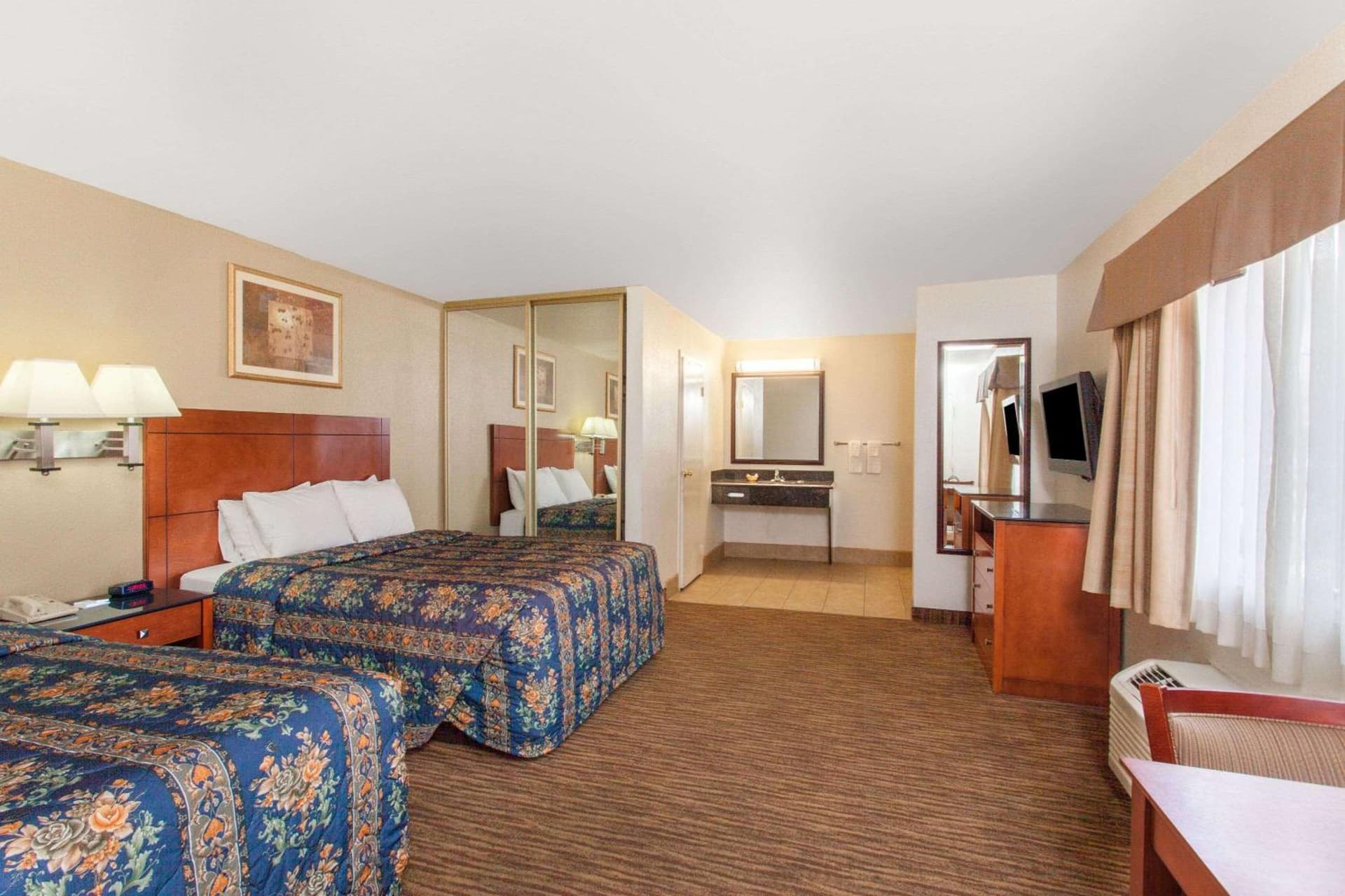 Travelodge by Wyndham Hemet CA gallery photo in Hemet, CA — image 10