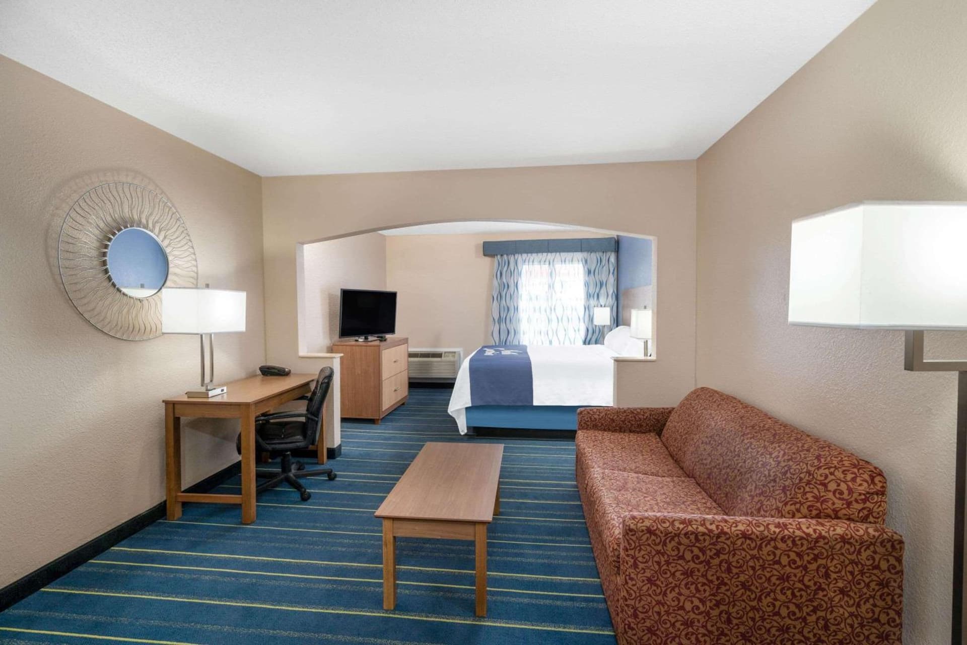Days Inn by Wyndham Panama City gallery photo in Panama City, FL — image 12