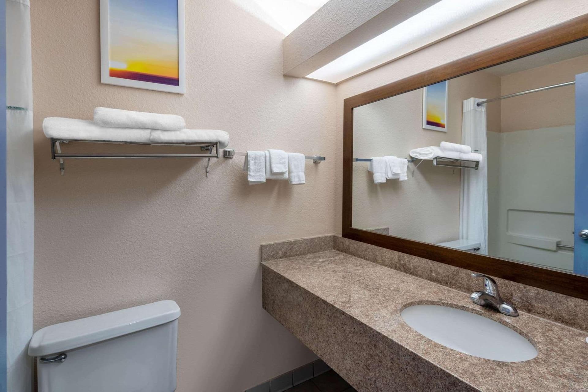 Days Inn by Wyndham Panama City gallery photo in Panama City, FL — image 19