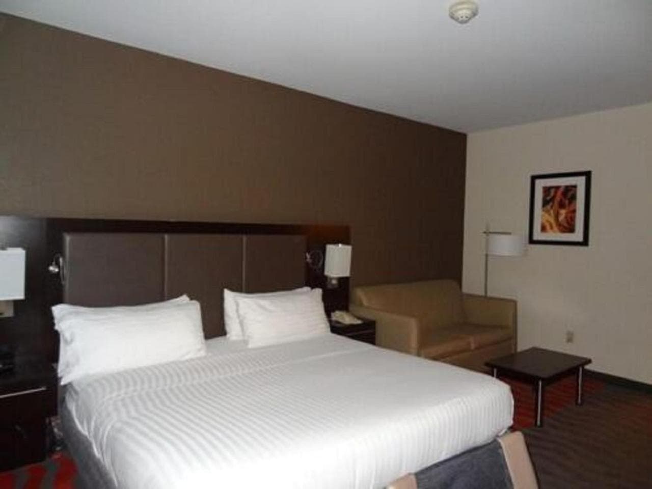 Holiday Inn Express Hotel & Suites Columbus Southeast Groveport by IHG interior in Groveport, OH — gallery photo 2