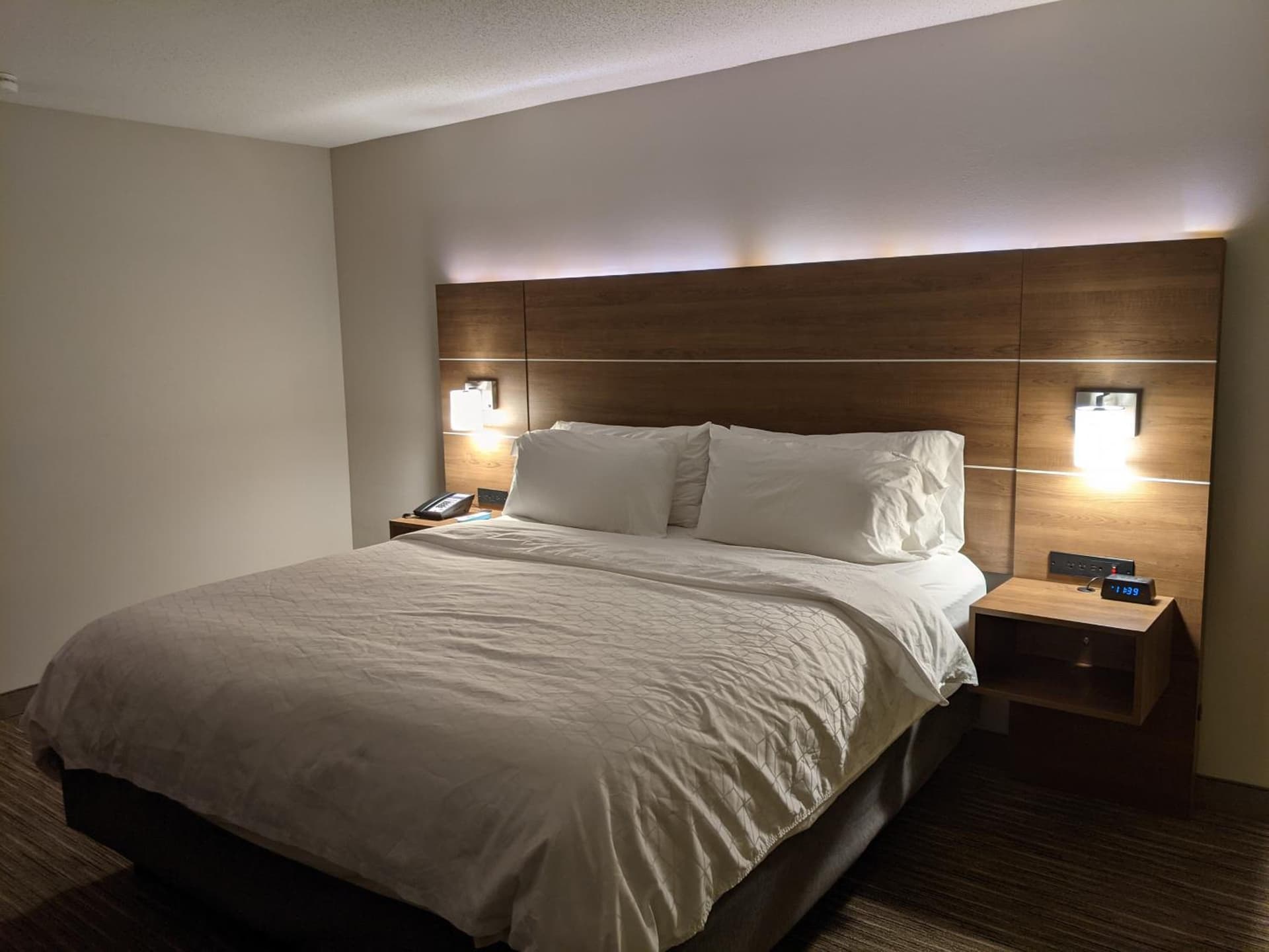 Holiday Inn Express South Burlington by IHG gallery photo in Burlington, VT — image 51