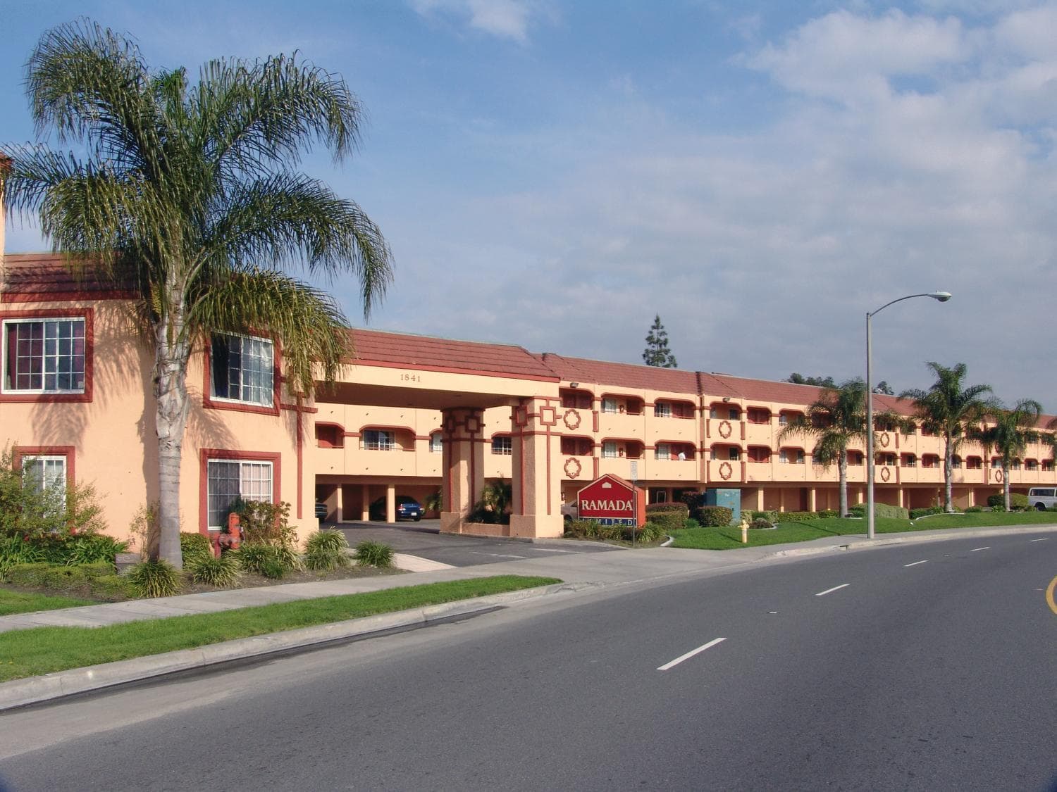Ramada by Wyndham Ontario Airport & Convention Center gallery photo in Ontario, CA — image 63